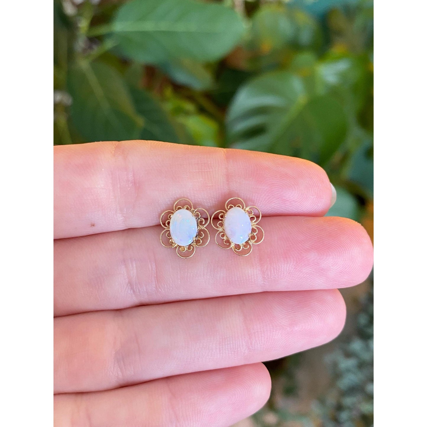 Vintage Solid 14k Yellow Gold Opal Filigree Stud Earrings