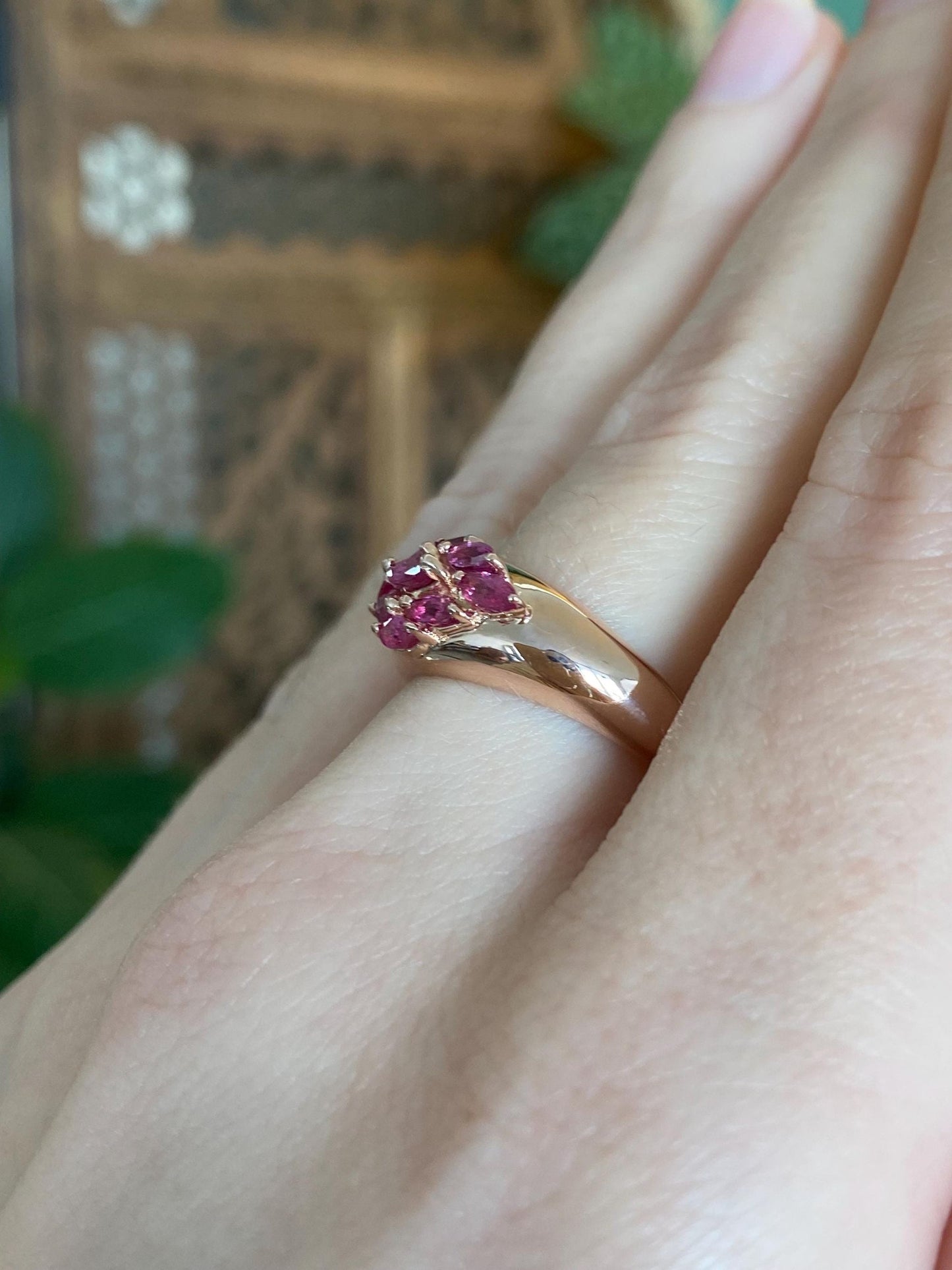 Vintage Solid 14k Rose Gold Pink Sapphire Ring Band - Size 7.25