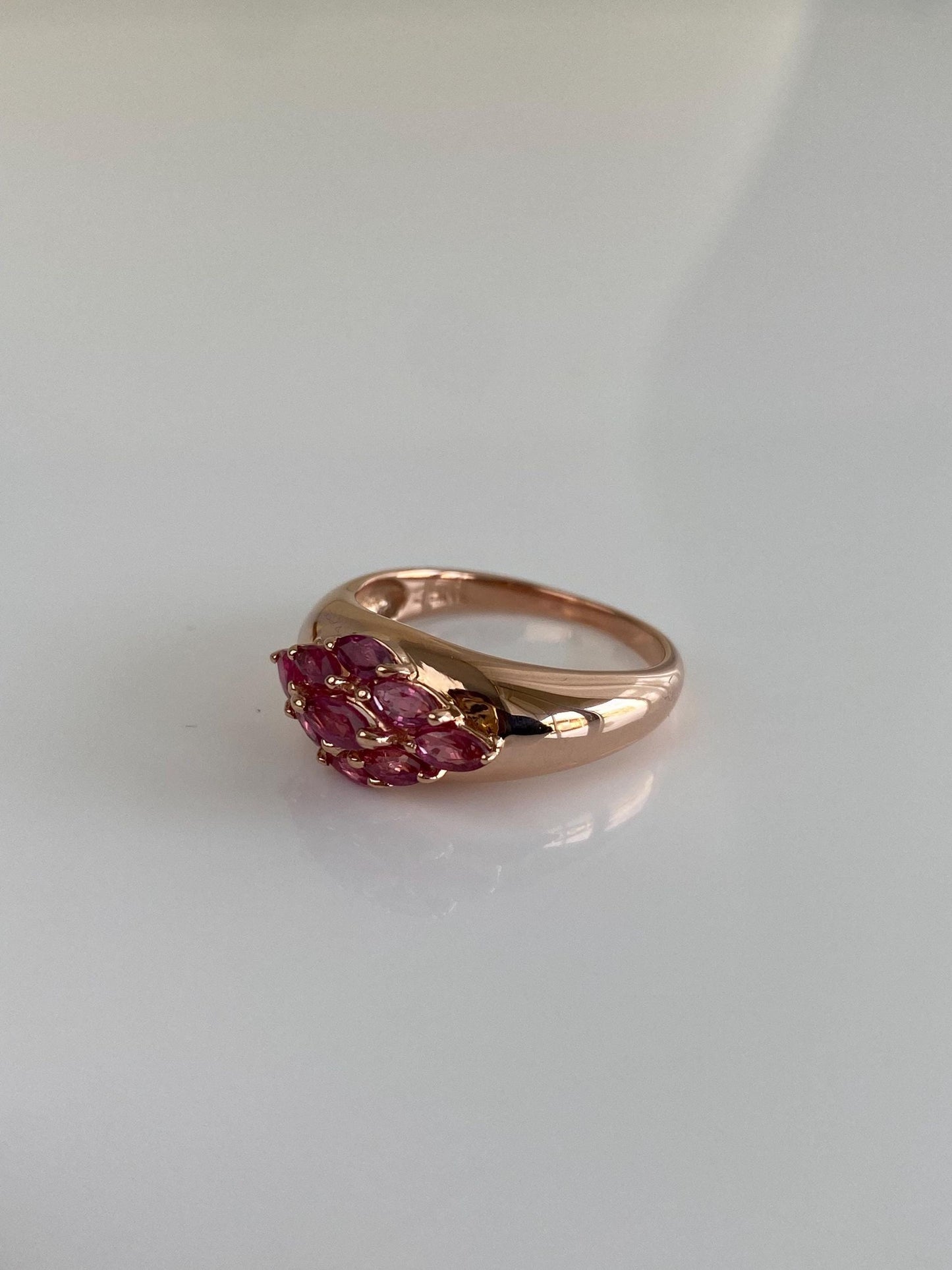 Vintage Solid 14k Rose Gold Pink Sapphire Ring Band - Size 7.25