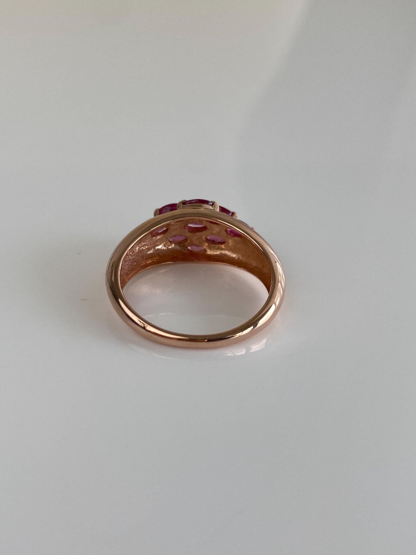Vintage Solid 14k Rose Gold Pink Sapphire Ring Band - Size 7.25
