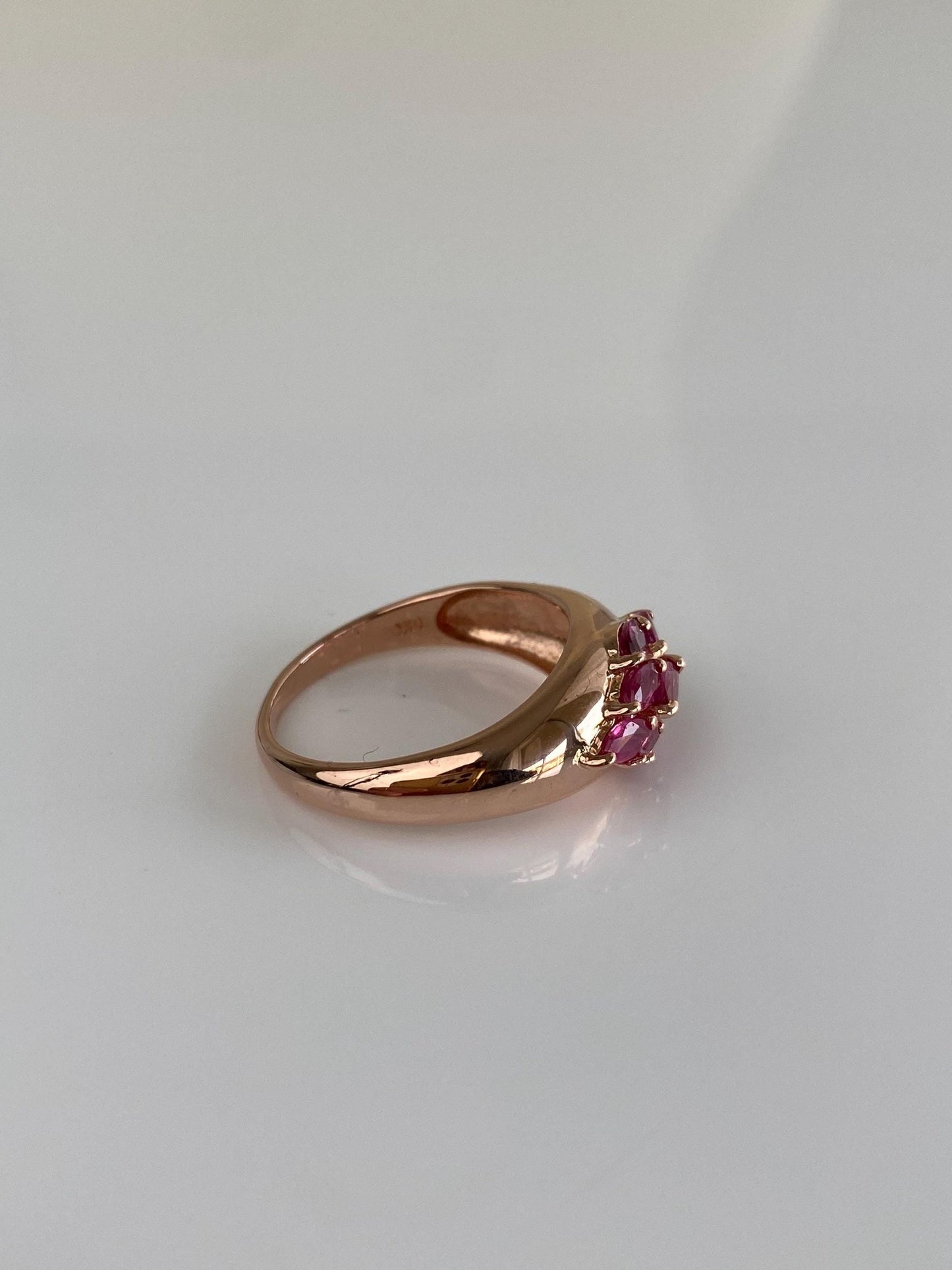 Vintage Solid 14k Rose Gold Pink Sapphire Ring Band - Size 7.25