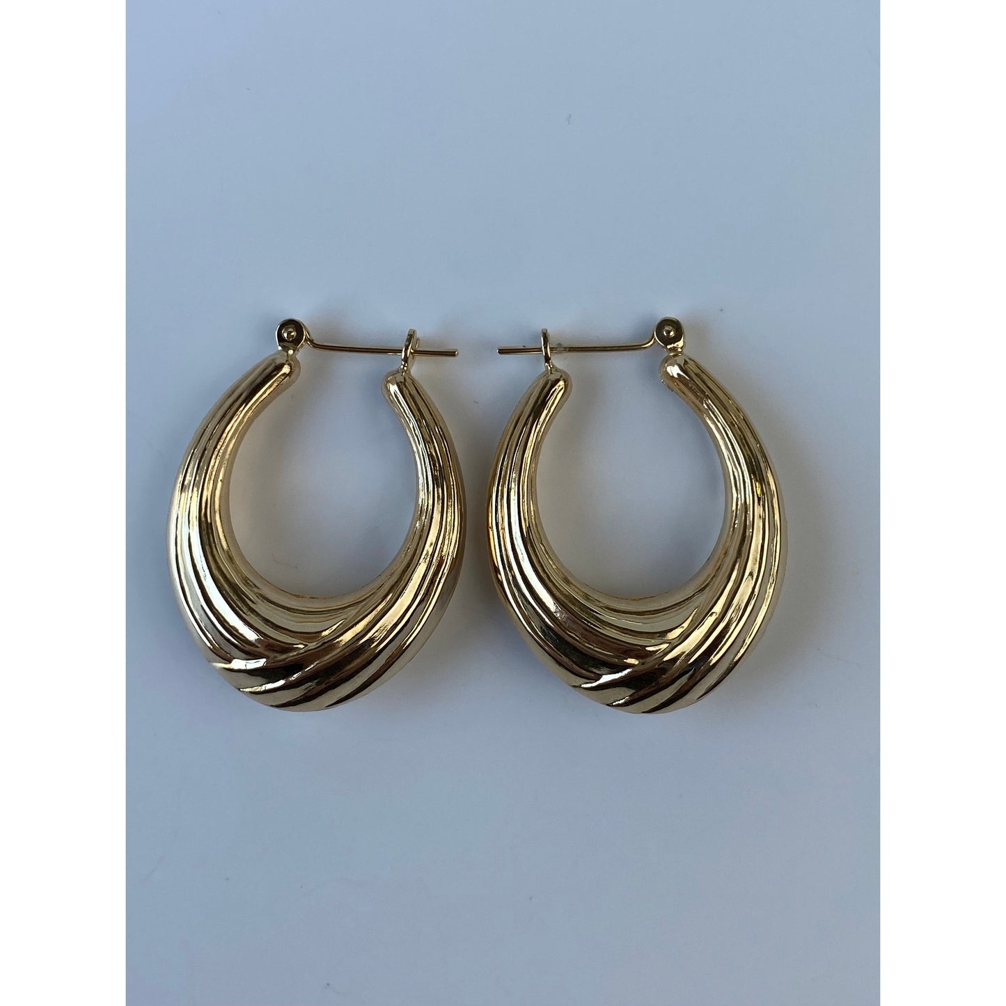 Vintage 14k Yellow Gold Textured Oval Hoop Earrings
