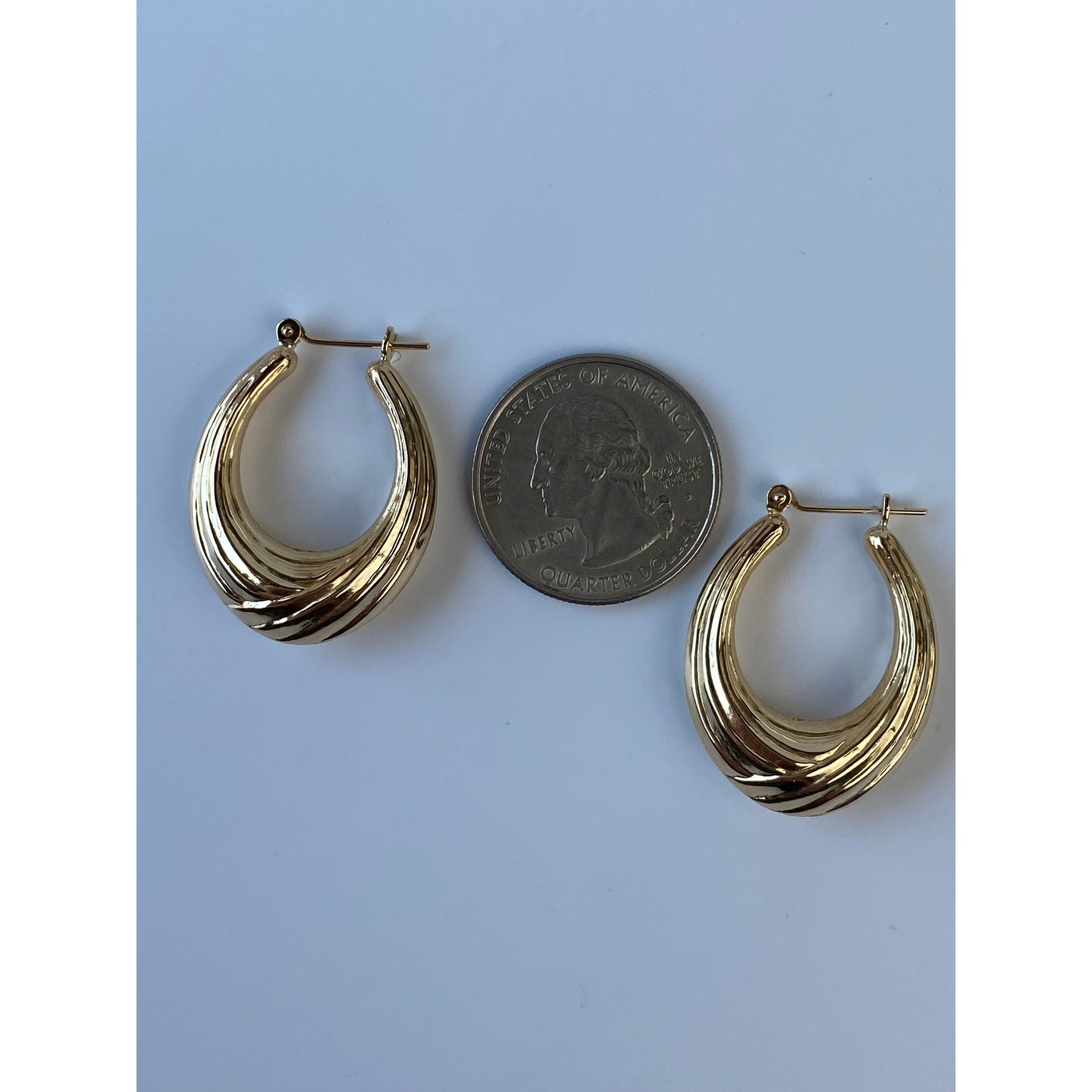 Vintage 14k Yellow Gold Textured Oval Hoop Earrings