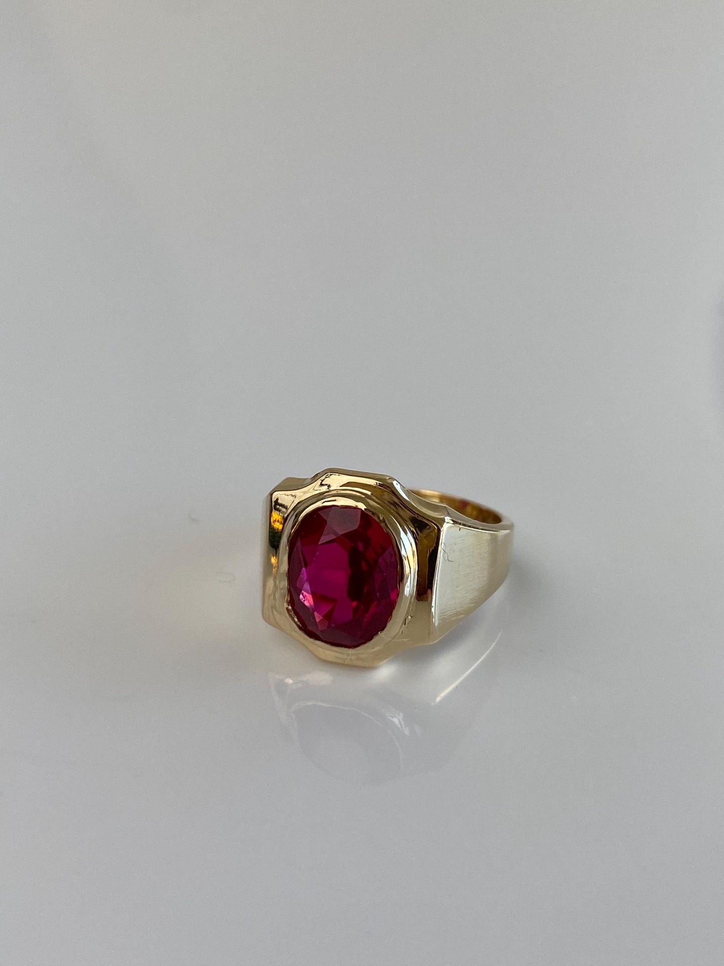 Vintage Solid 14k Yellow Gold Pink Sapphire Ring - Size 4.25