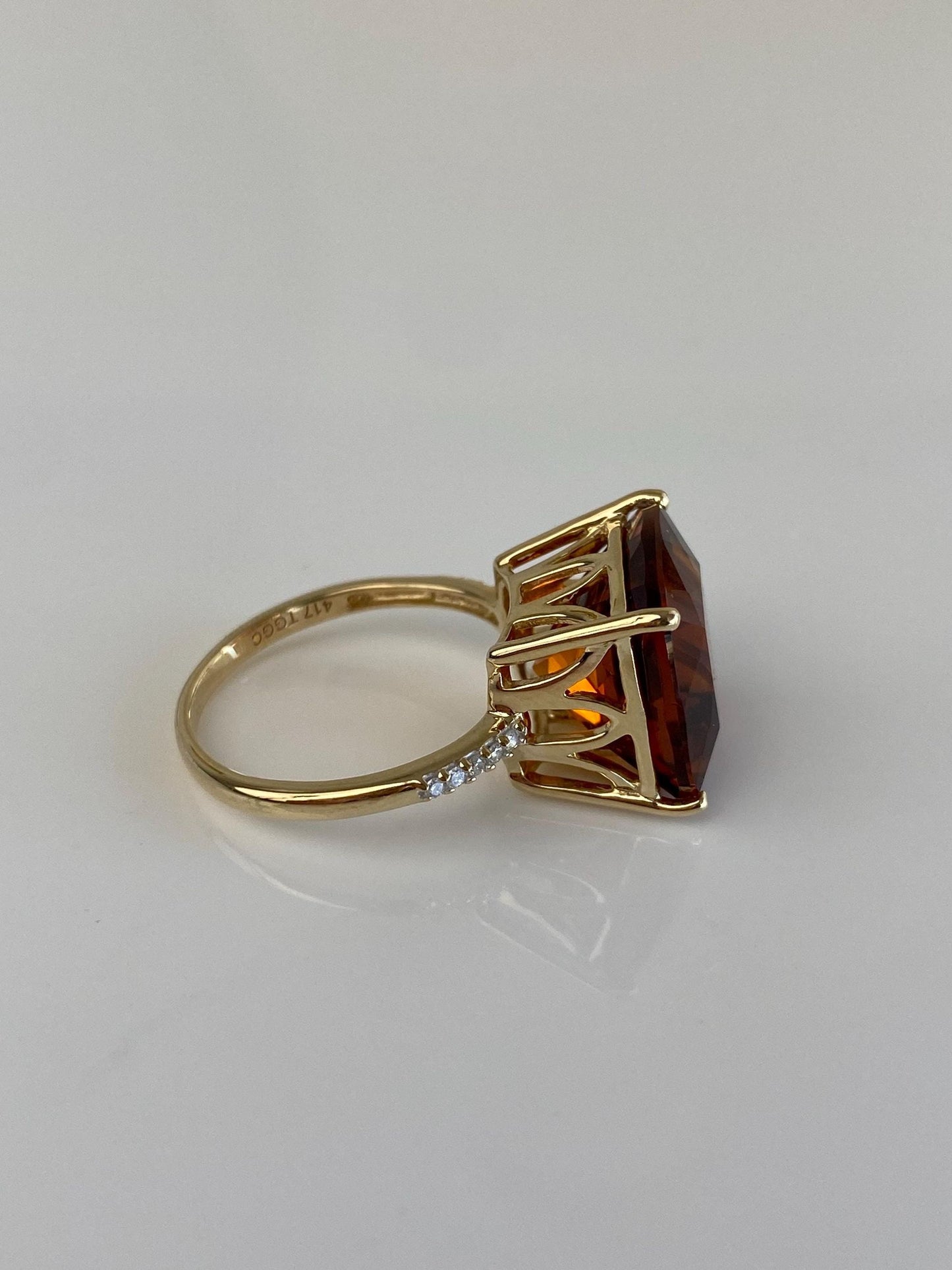 Vintage Solid 10k Yellow Gold Citrine Diamond Ring - Size 7