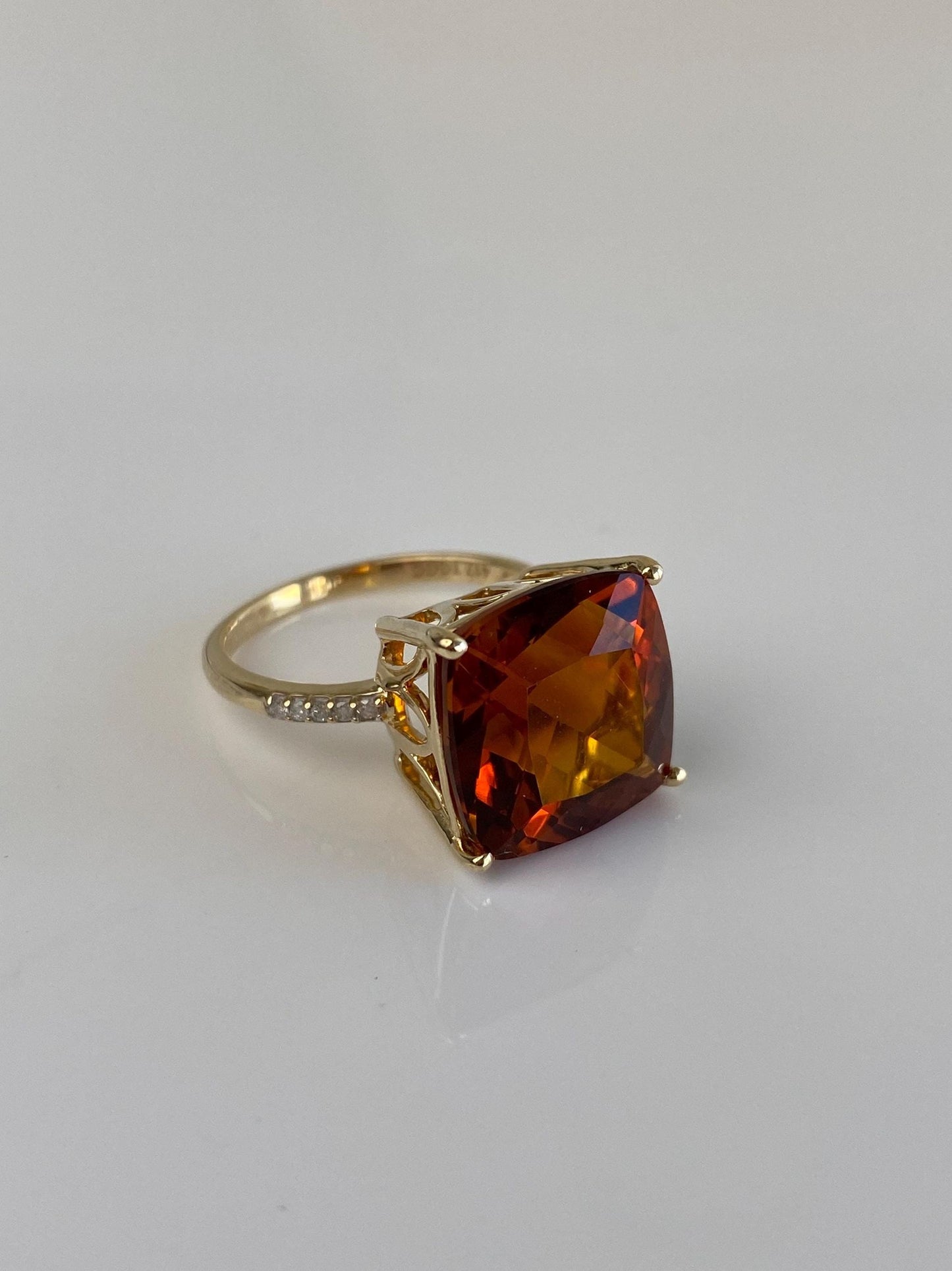 Vintage Solid 10k Yellow Gold Citrine Diamond Ring - Size 7