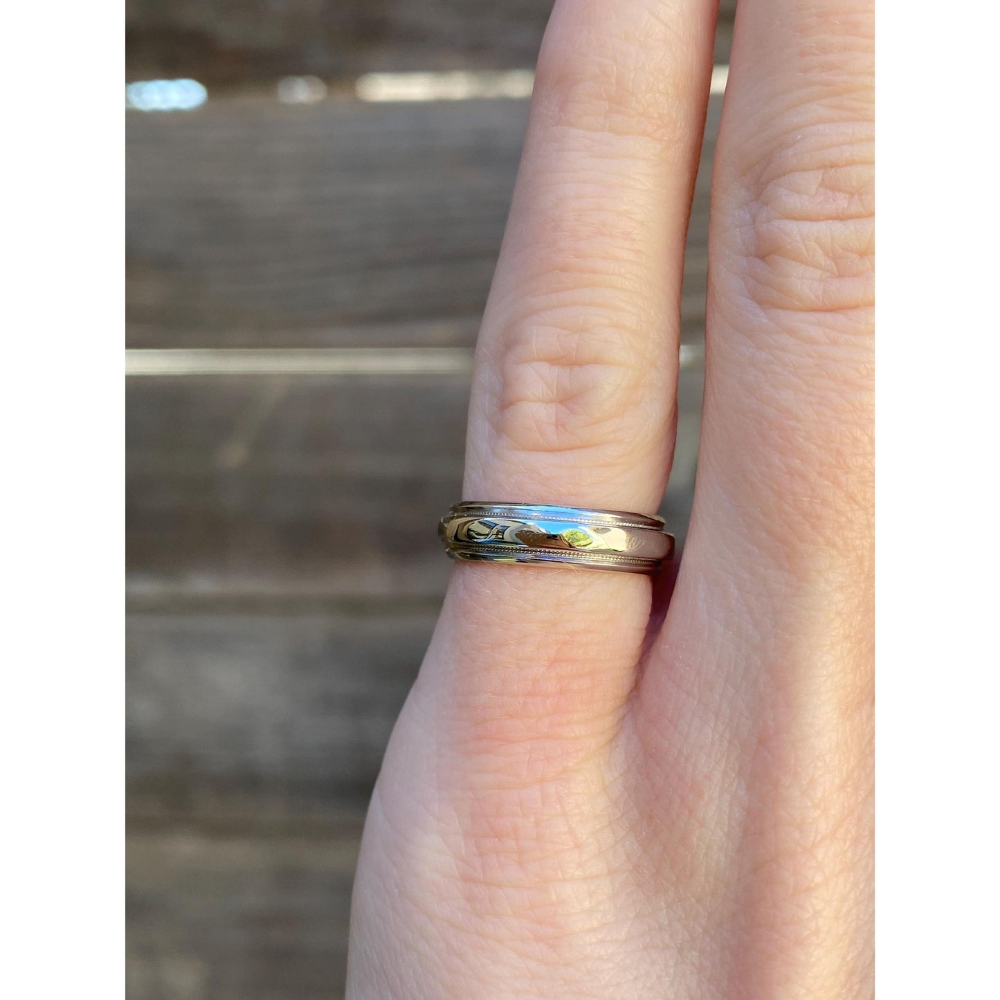 Vintage Solid 14k White Gold Lined Ring Band - Size 3.5