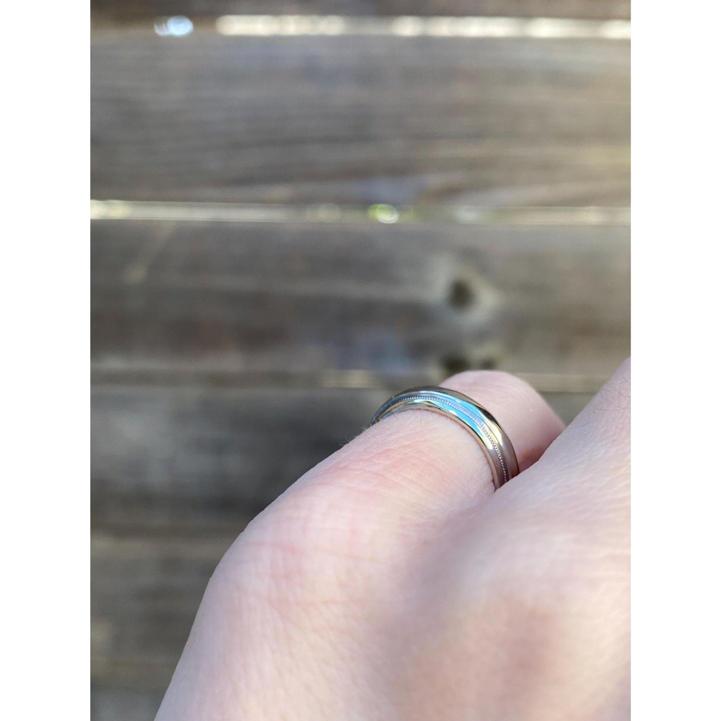 Vintage Solid 14k White Gold Lined Ring Band - Size 3.5