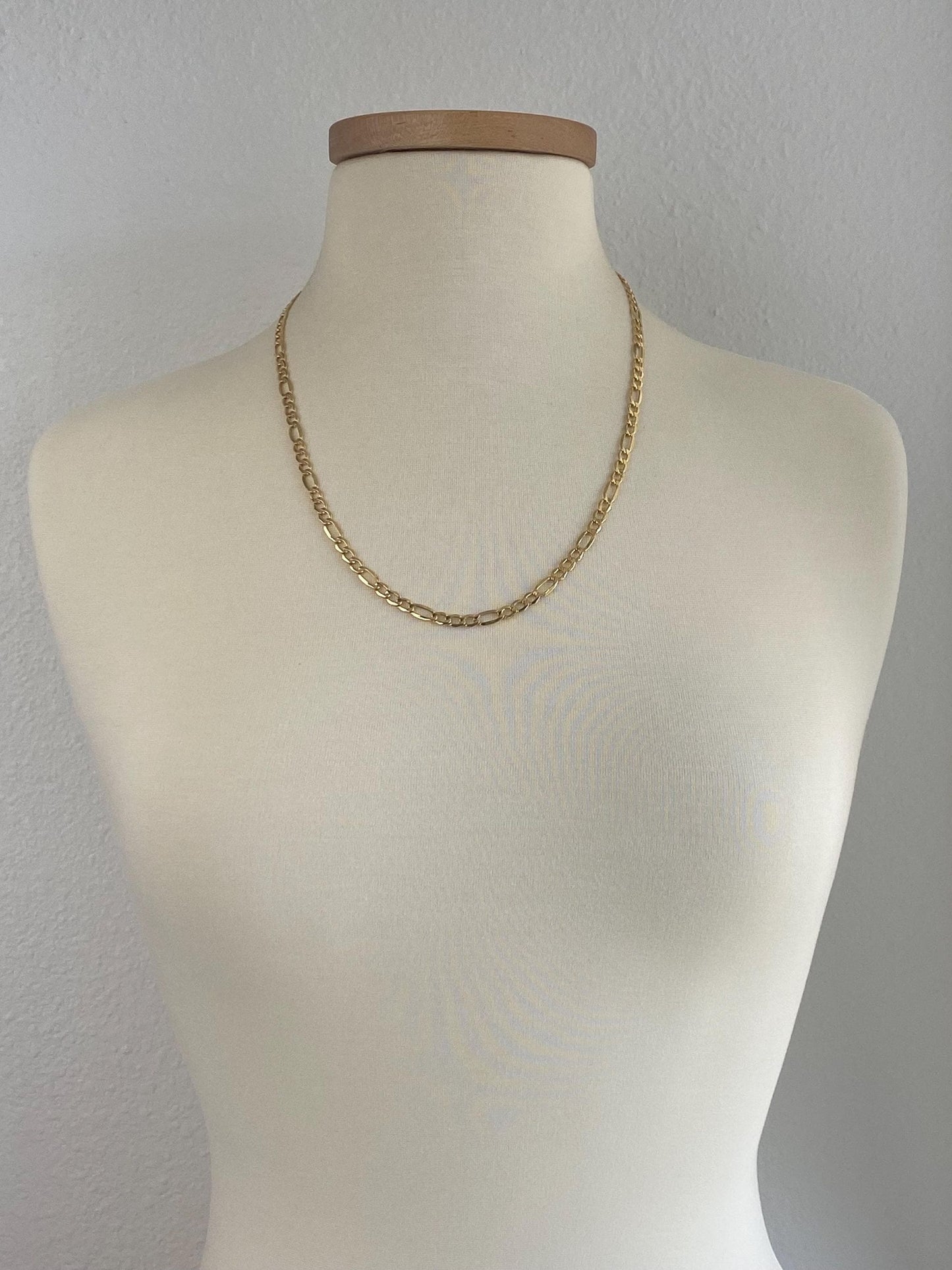 Vintage 10k Yellow Gold Figaro Chain Necklace - 24 inches