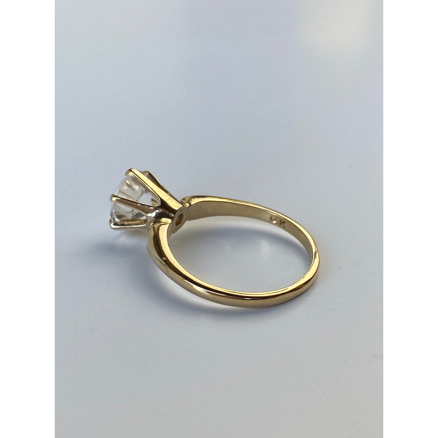 Vintage Solid 14k Yellow Gold Clear Quartz Ring - Size 7.75