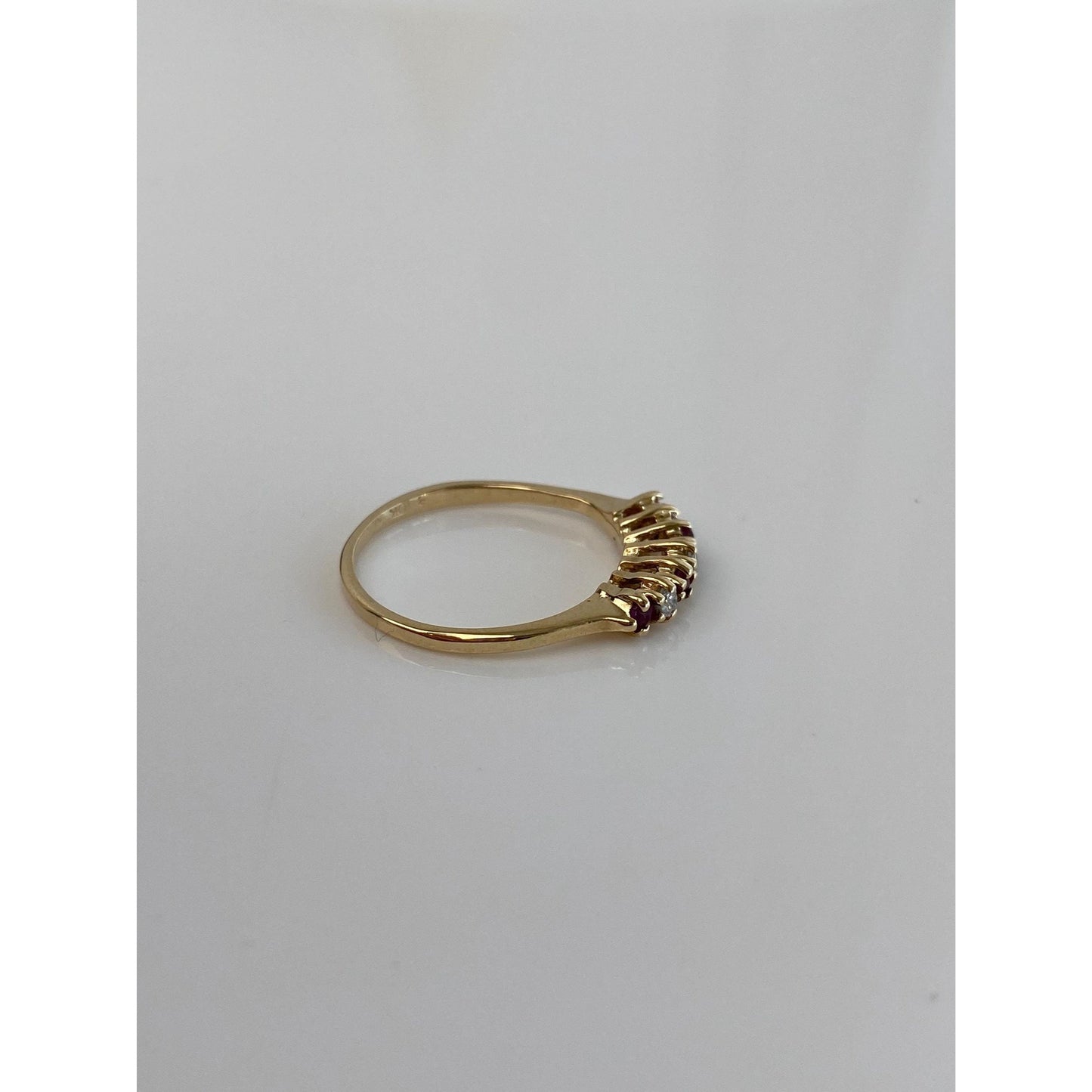 Vintage Solid 10k Yellow Gold Diamond Ruby Ring - Size 5.25