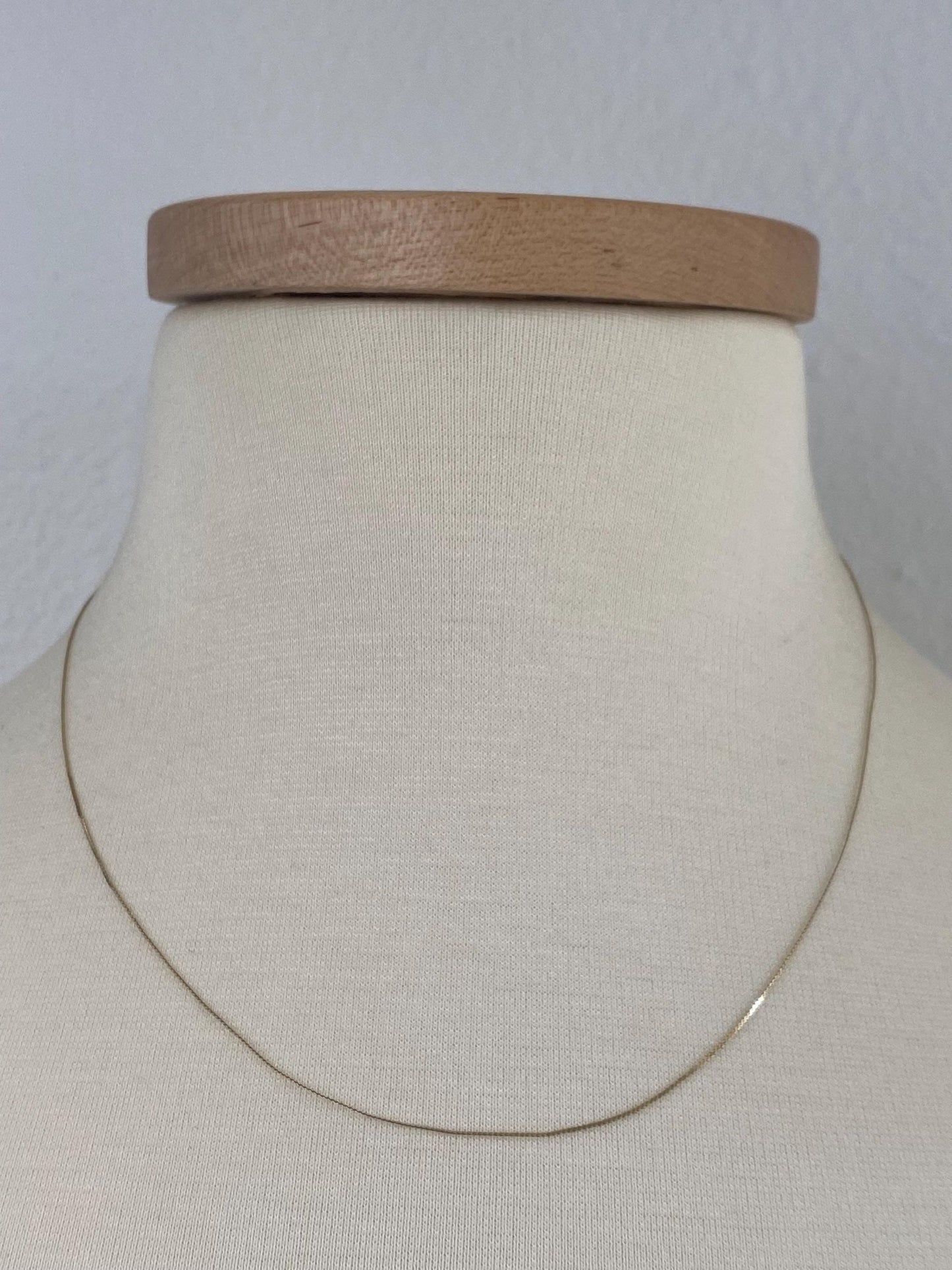 Vintage Solid 14k Yellow Gold Dainty Serpentine Chain Necklace - 18.5 inches