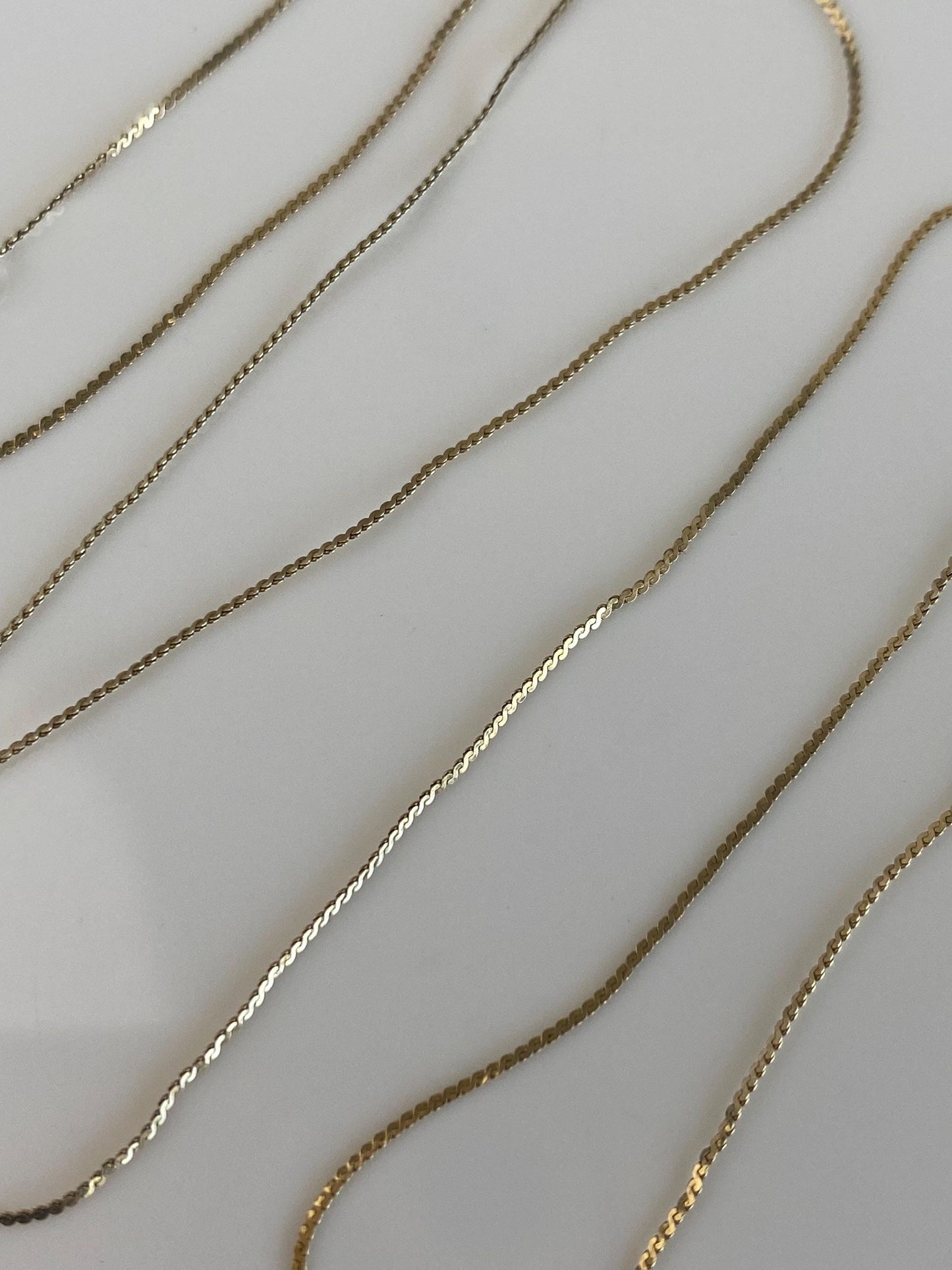 Vintage Solid 14k Yellow Gold Dainty Serpentine Chain Necklace - 18.5 inches
