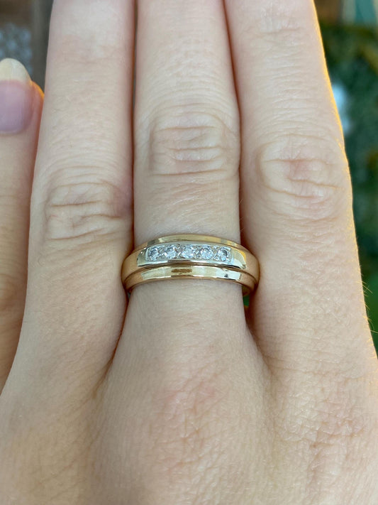 Vintage Solid 14k White & Yellow Gold Diamond Ring Band - Size 7.75