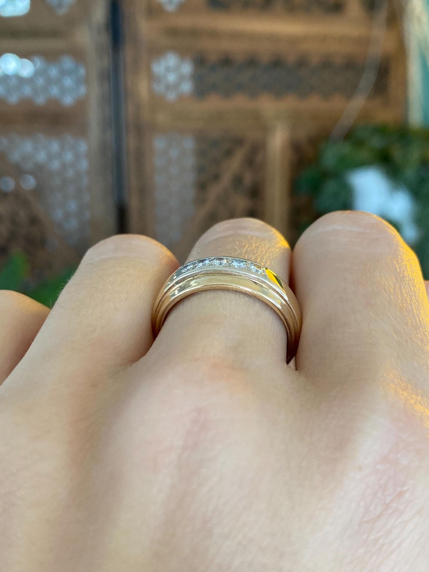 Vintage Solid 14k White & Yellow Gold Diamond Ring Band - Size 7.75
