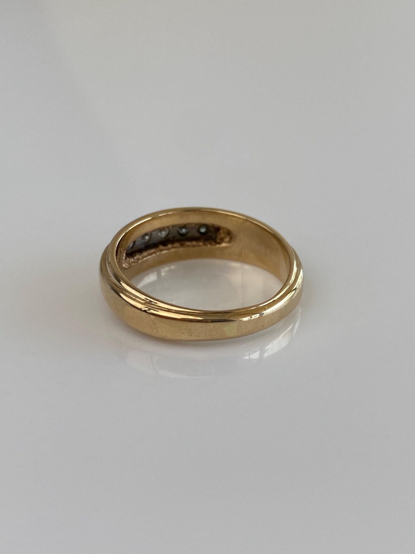 Vintage Solid 14k White & Yellow Gold Diamond Ring Band - Size 7.75