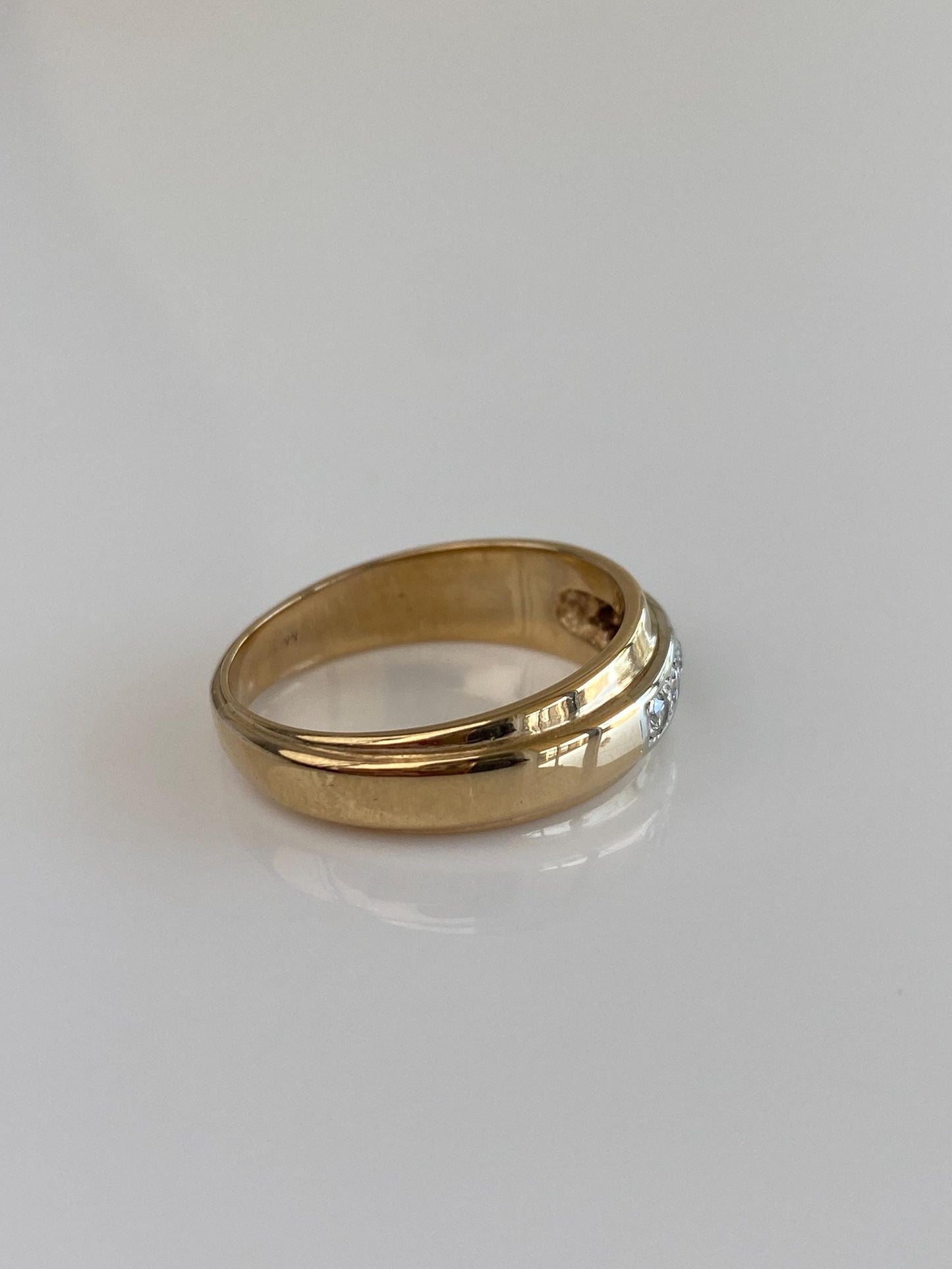 Vintage Solid 14k White & Yellow Gold Diamond Ring Band - Size 7.75