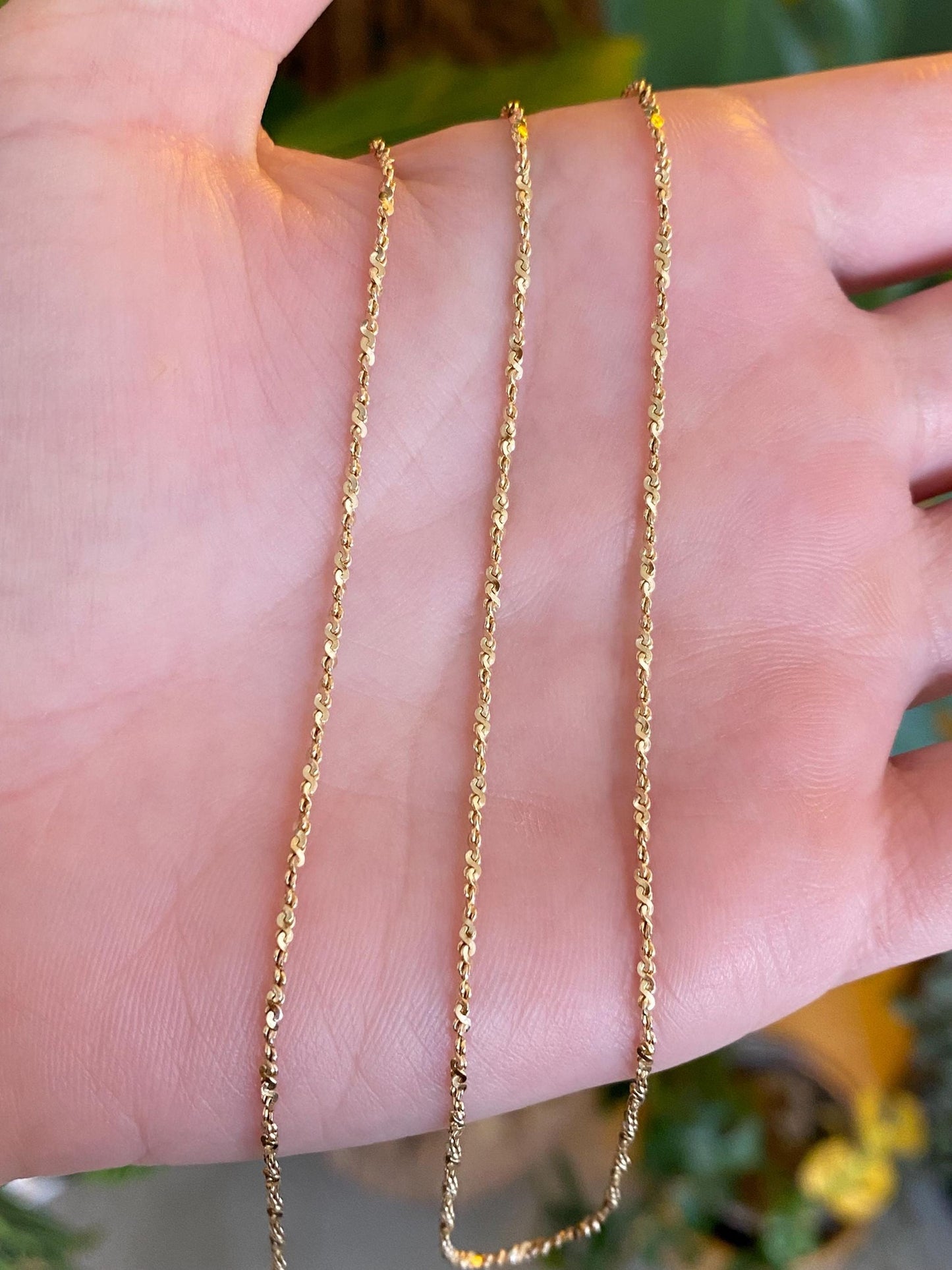 Vintage Solid 14k Yellow Gold Long Twisted Serpentine Chain Necklace - 24 inches