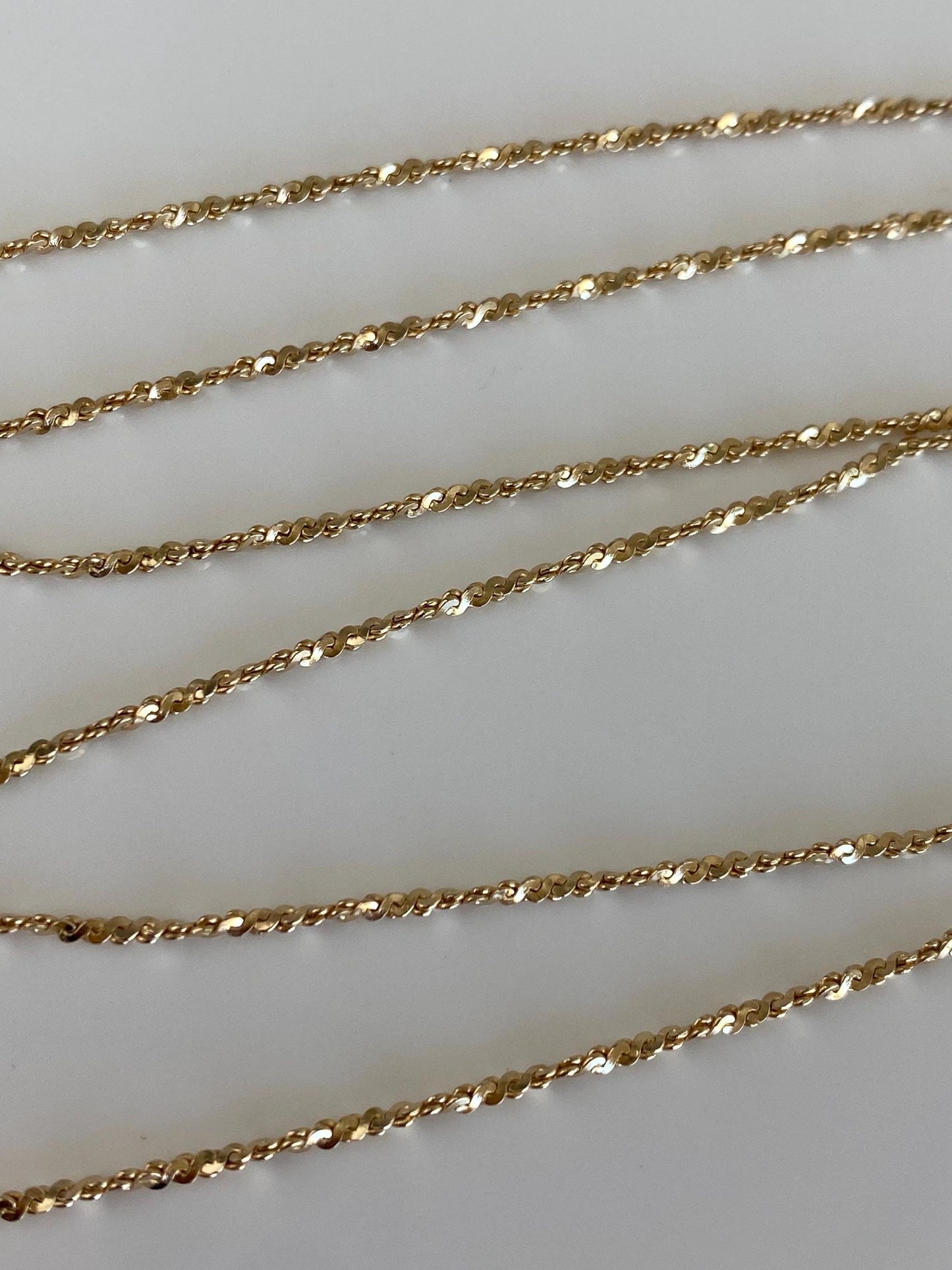 Vintage Solid 14k Yellow Gold Long Twisted Serpentine Chain Necklace - 24 inches