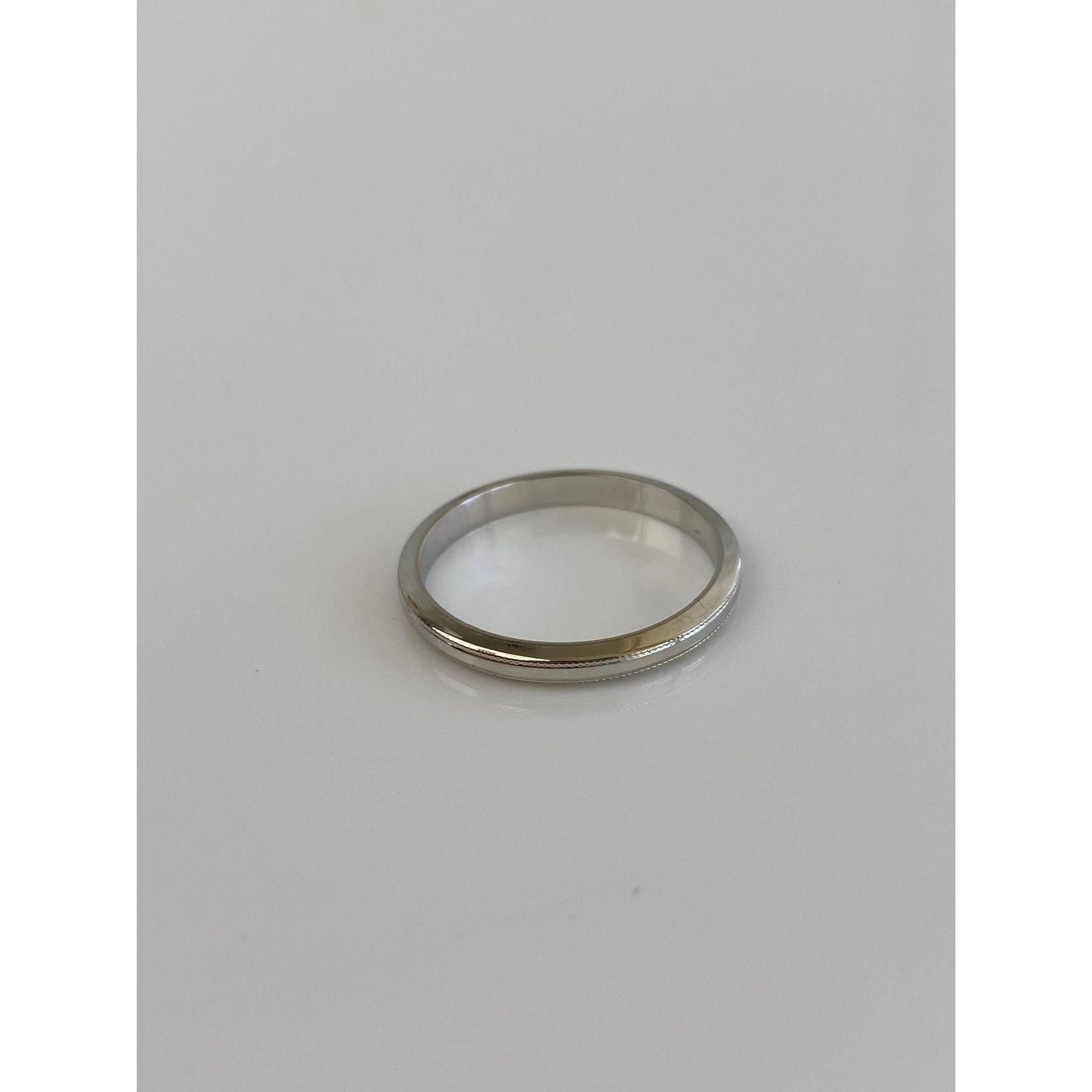 Vintage Solid 14k White Gold Milgrain Ring Band - Size 7