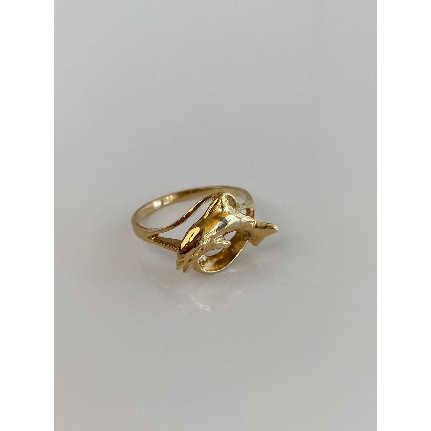Vintage Solid 14k Yellow Gold Dolphin Ring - Size 7