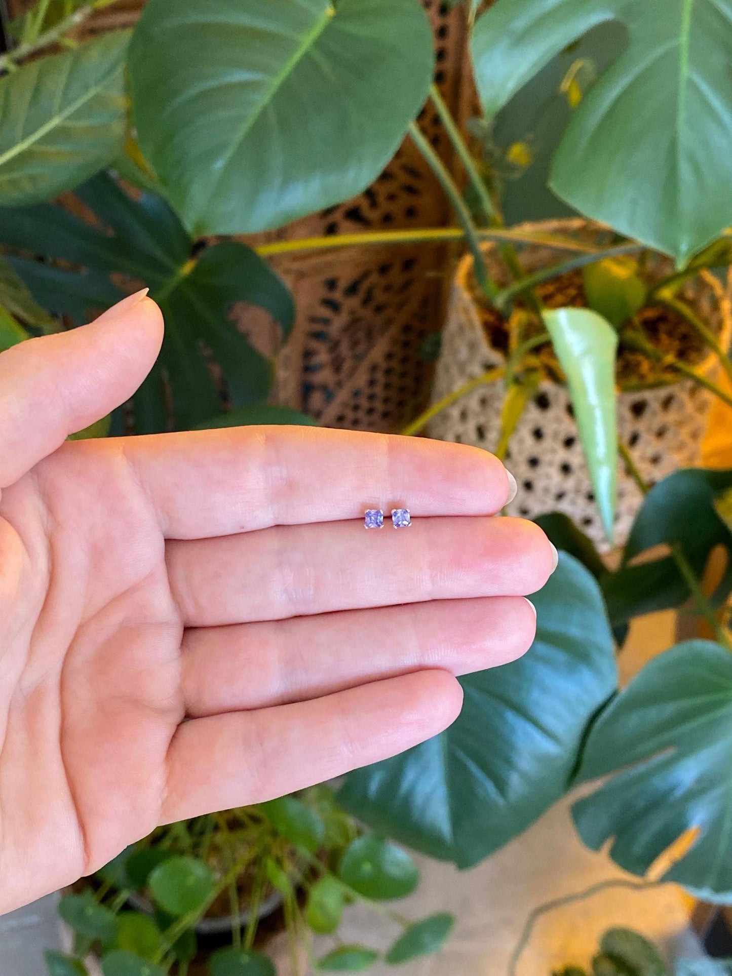 Vintage Solid 10k Yellow Gold Tanzanite Square Stud Earrings