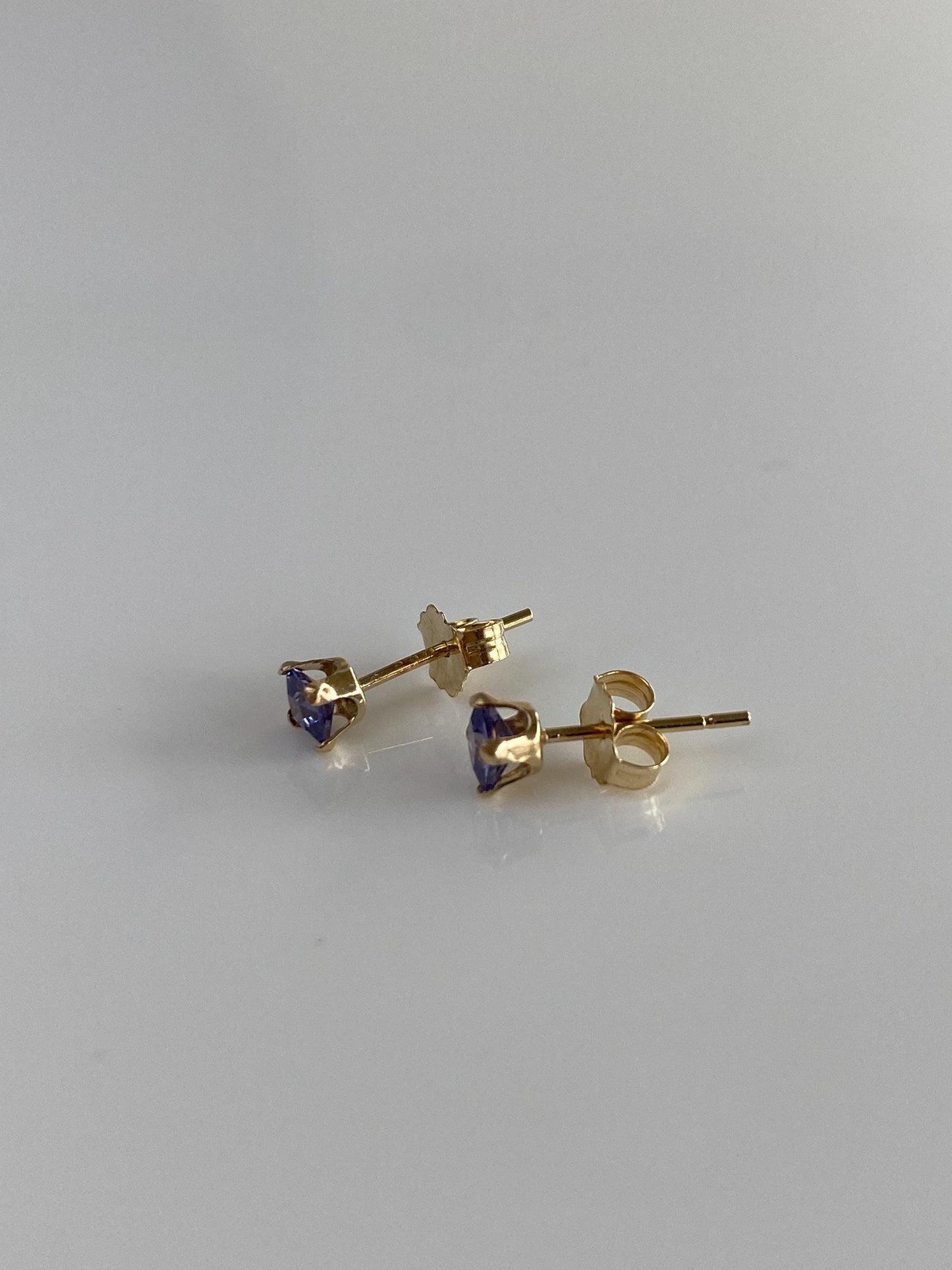 Vintage Solid 10k Yellow Gold Tanzanite Square Stud Earrings