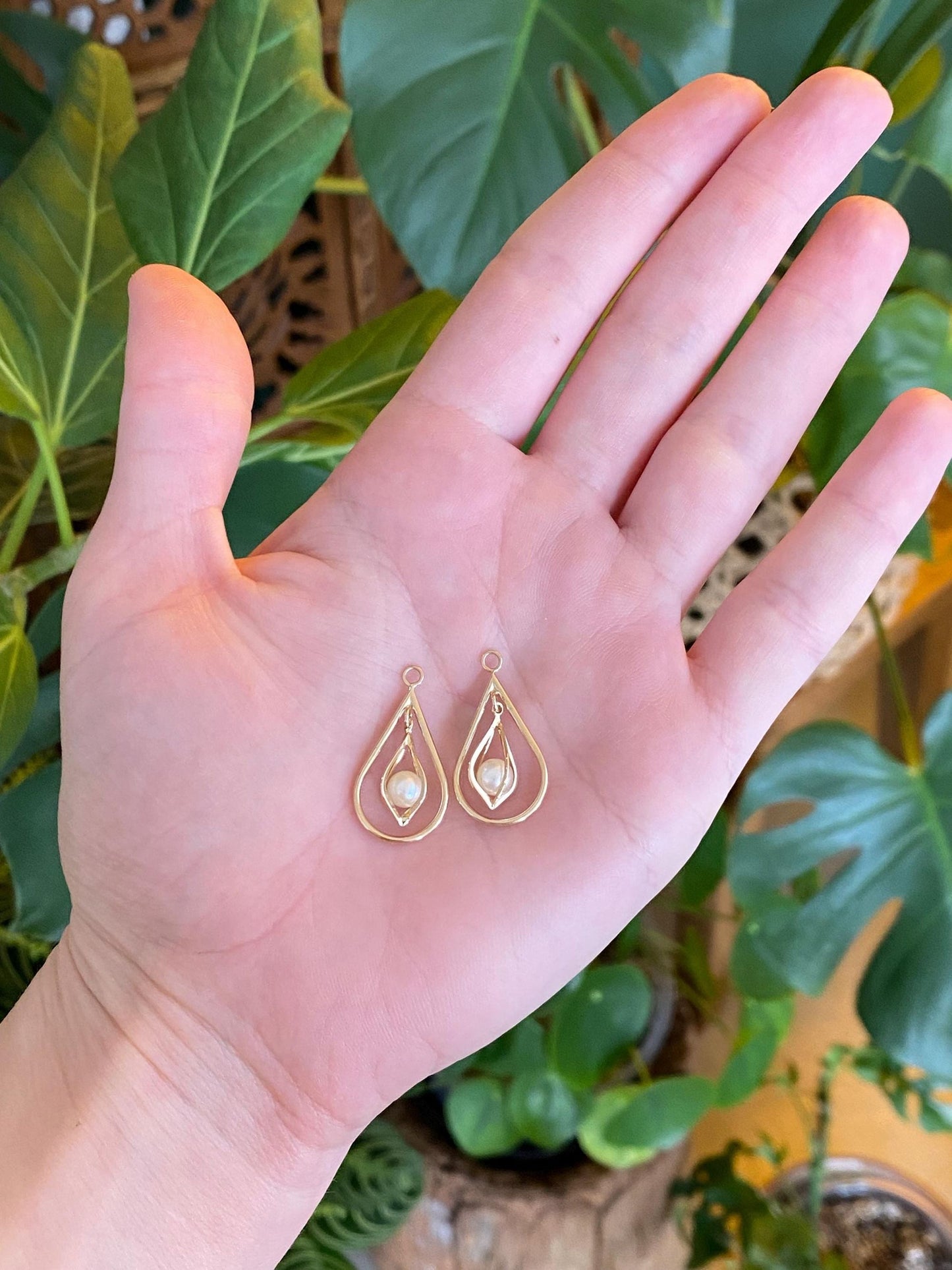 Vintage 14k Yellow Gold Pearl Teardrop Dangle Earring Jackets
