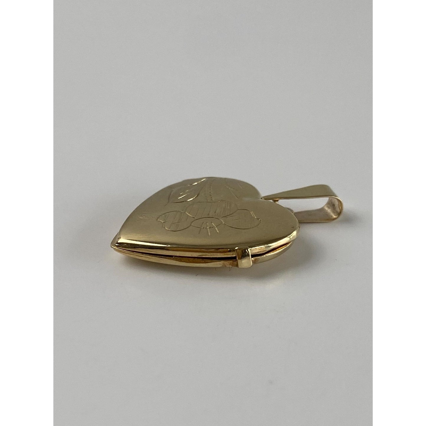 Vintage Solid 10k Yellow Gold Engraved Heart Locket Charm