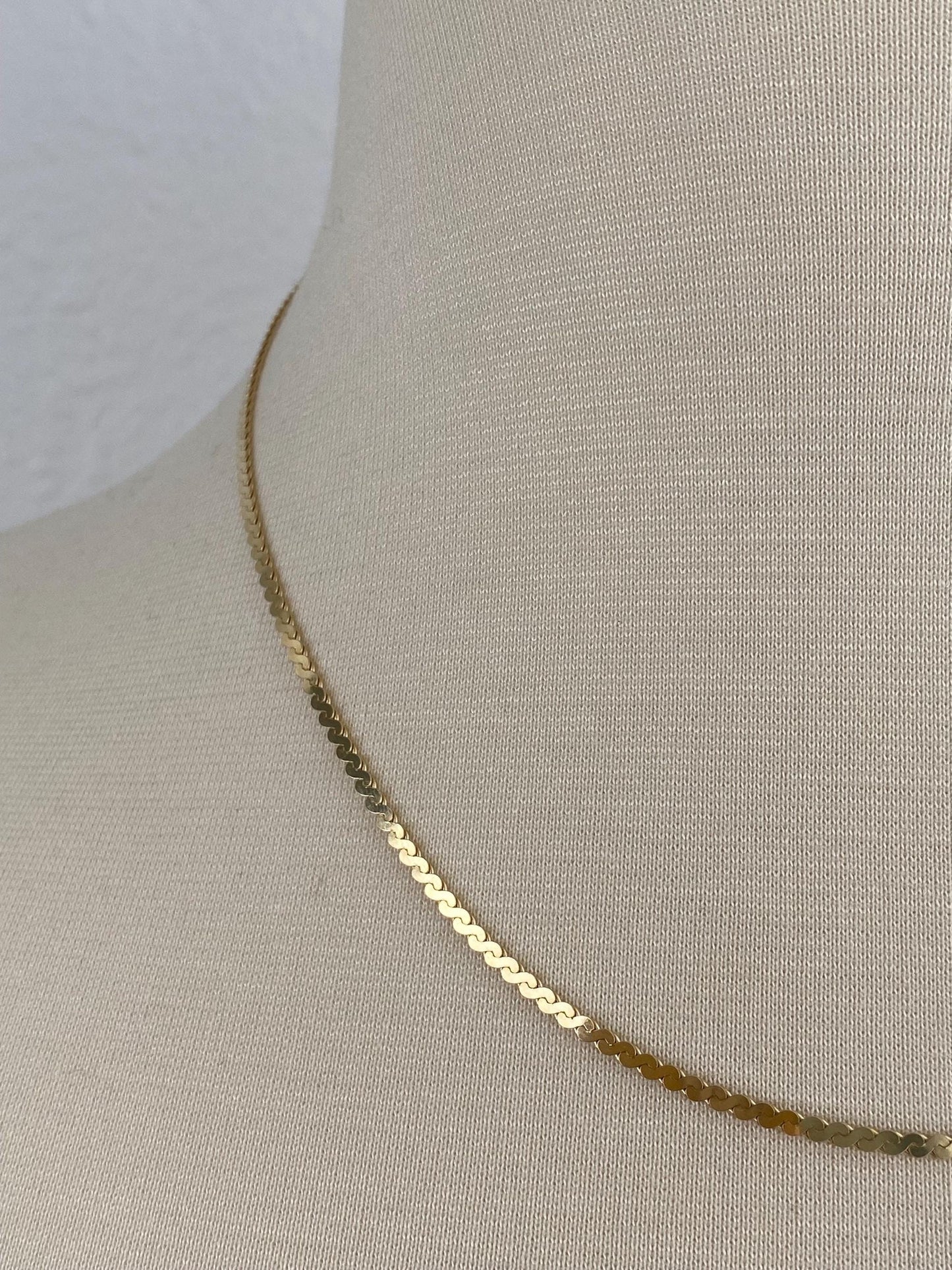 Vintage Solid 14k Yellow Gold Chunky Serpentine Chain Necklace - 18 inches