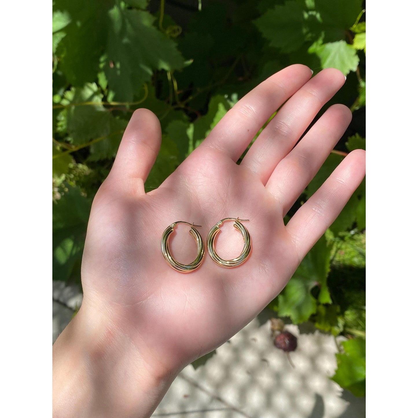 Vintage 18k Yellow Gold Twisted Hoop Earrings
