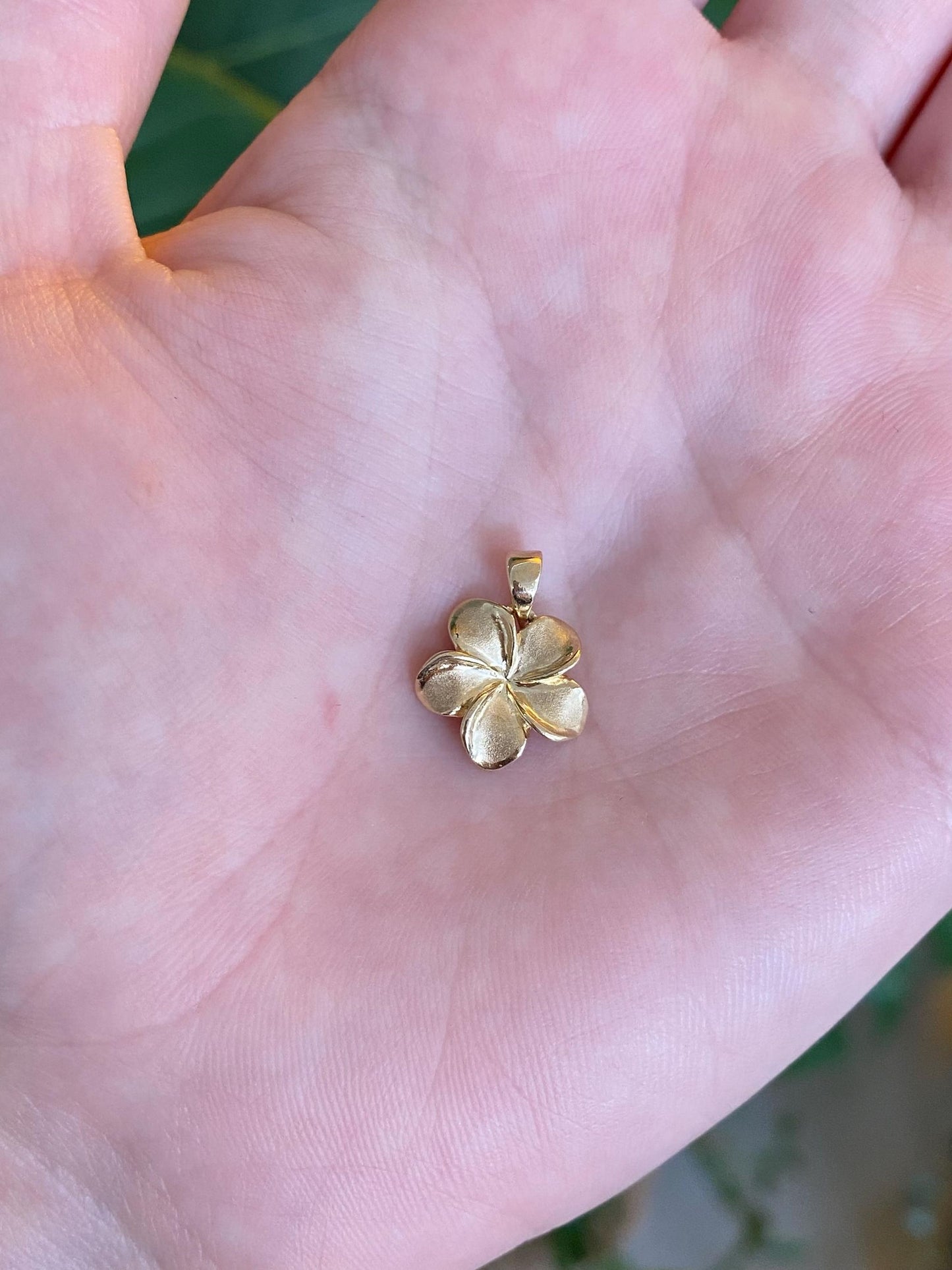 Vintage Solid 14k Yellow Gold Plumeria Flower Charm