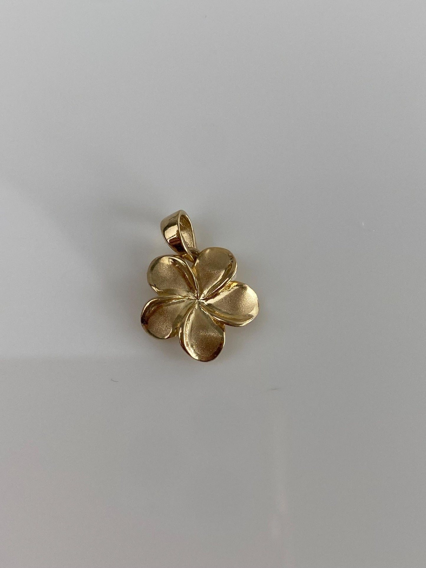 Vintage Solid 14k Yellow Gold Plumeria Flower Charm