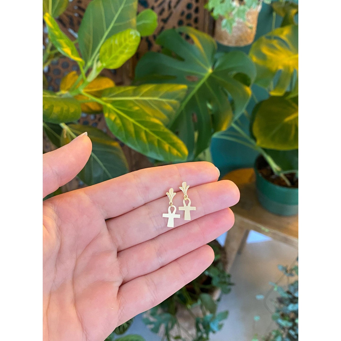 Vintage Solid 14k Yellow Gold Ankh Dangle Stud Earrings