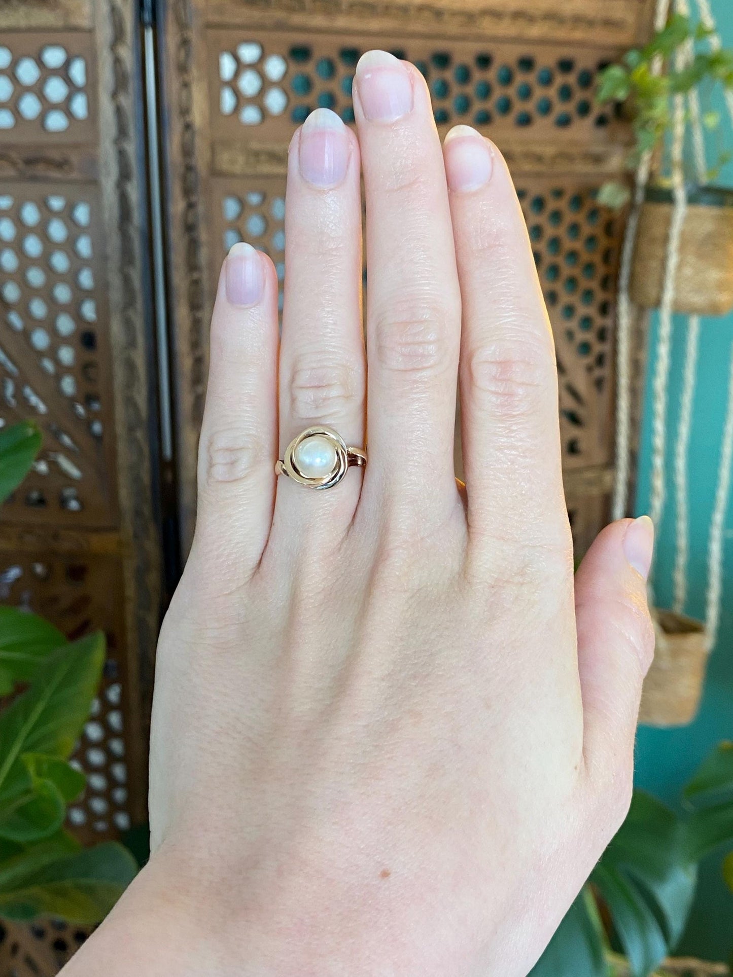 Vintage 14k Yellow Gold Pearl Knot Ring - Size 5.5