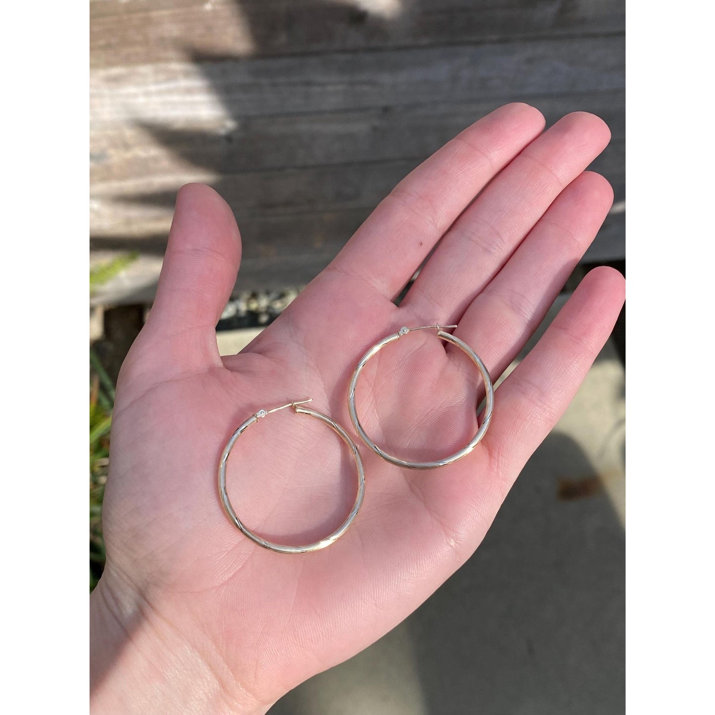 Vintage 14k Yellow Gold Diamond Cut Hoop Earrings