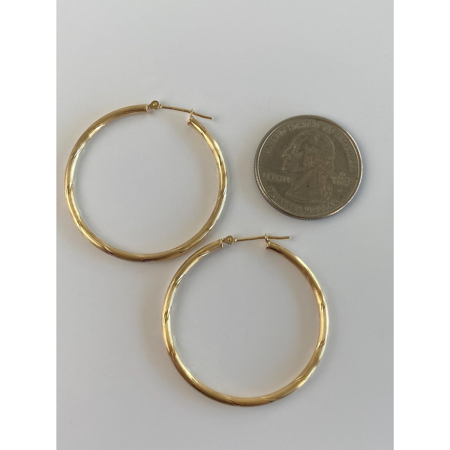 Vintage 14k Yellow Gold Diamond Cut Hoop Earrings