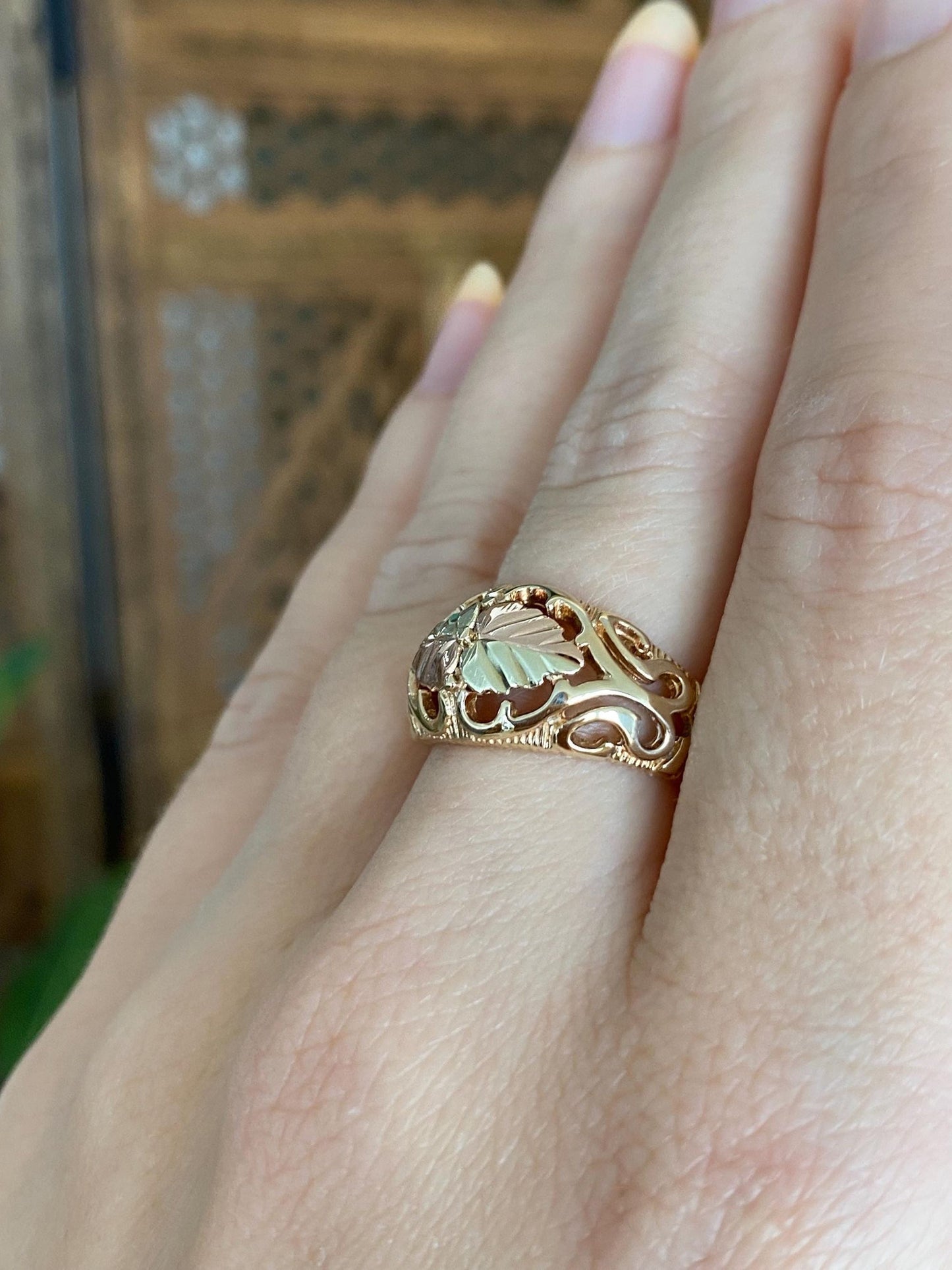 Solid 10k Black Hills Gold Leaf Ring - Size 6.75