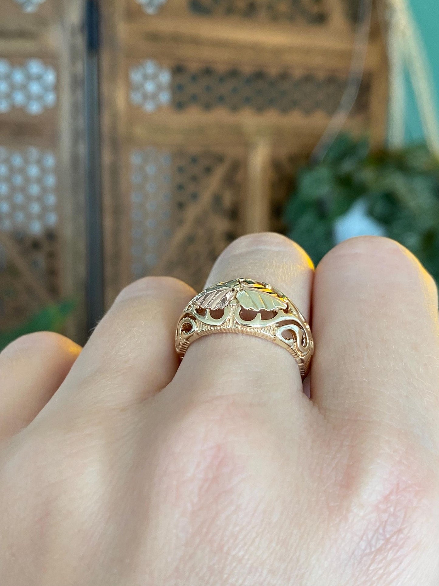 Solid 10k Black Hills Gold Leaf Ring - Size 6.75
