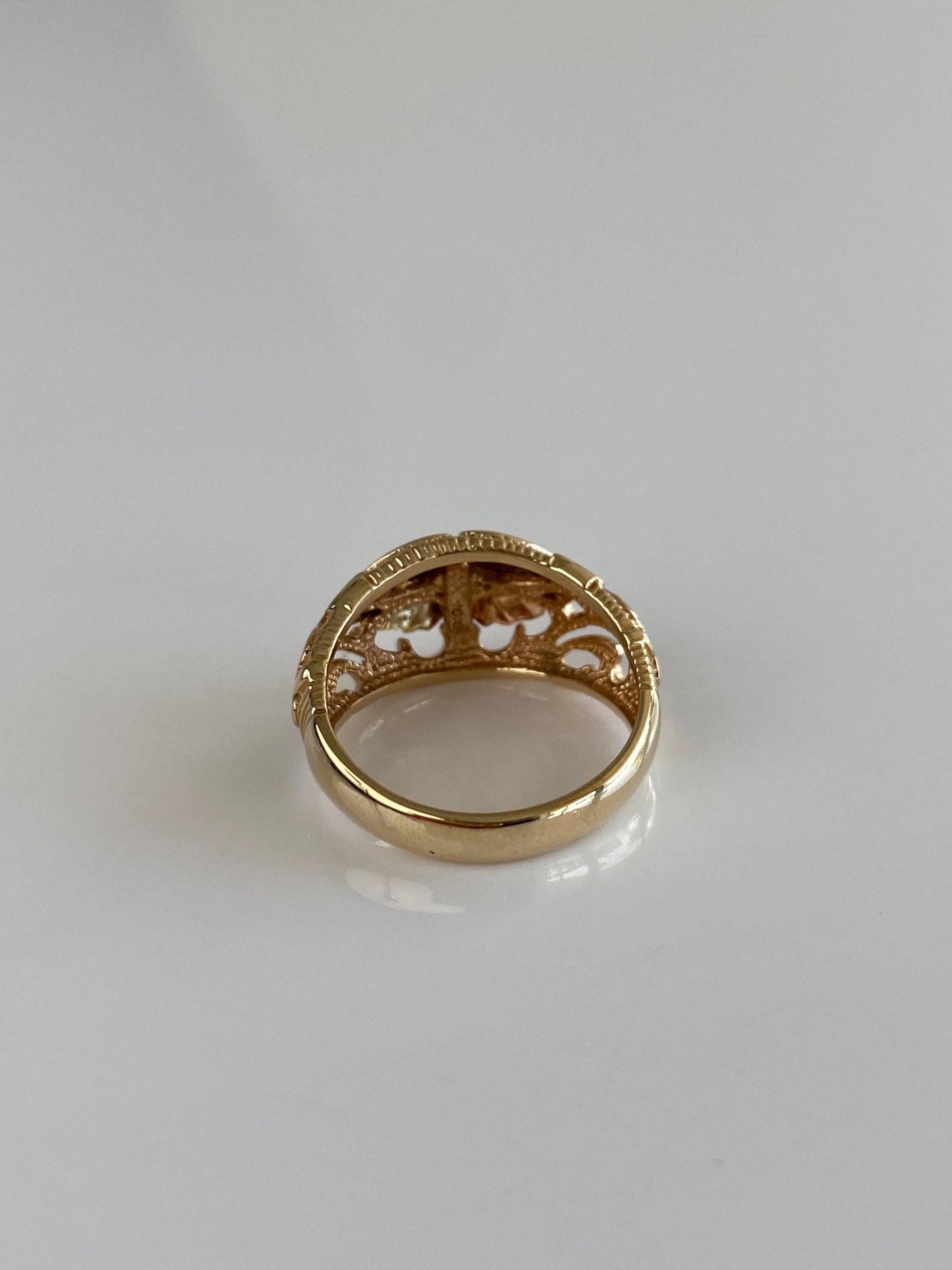 Solid 10k Black Hills Gold Leaf Ring - Size 6.75