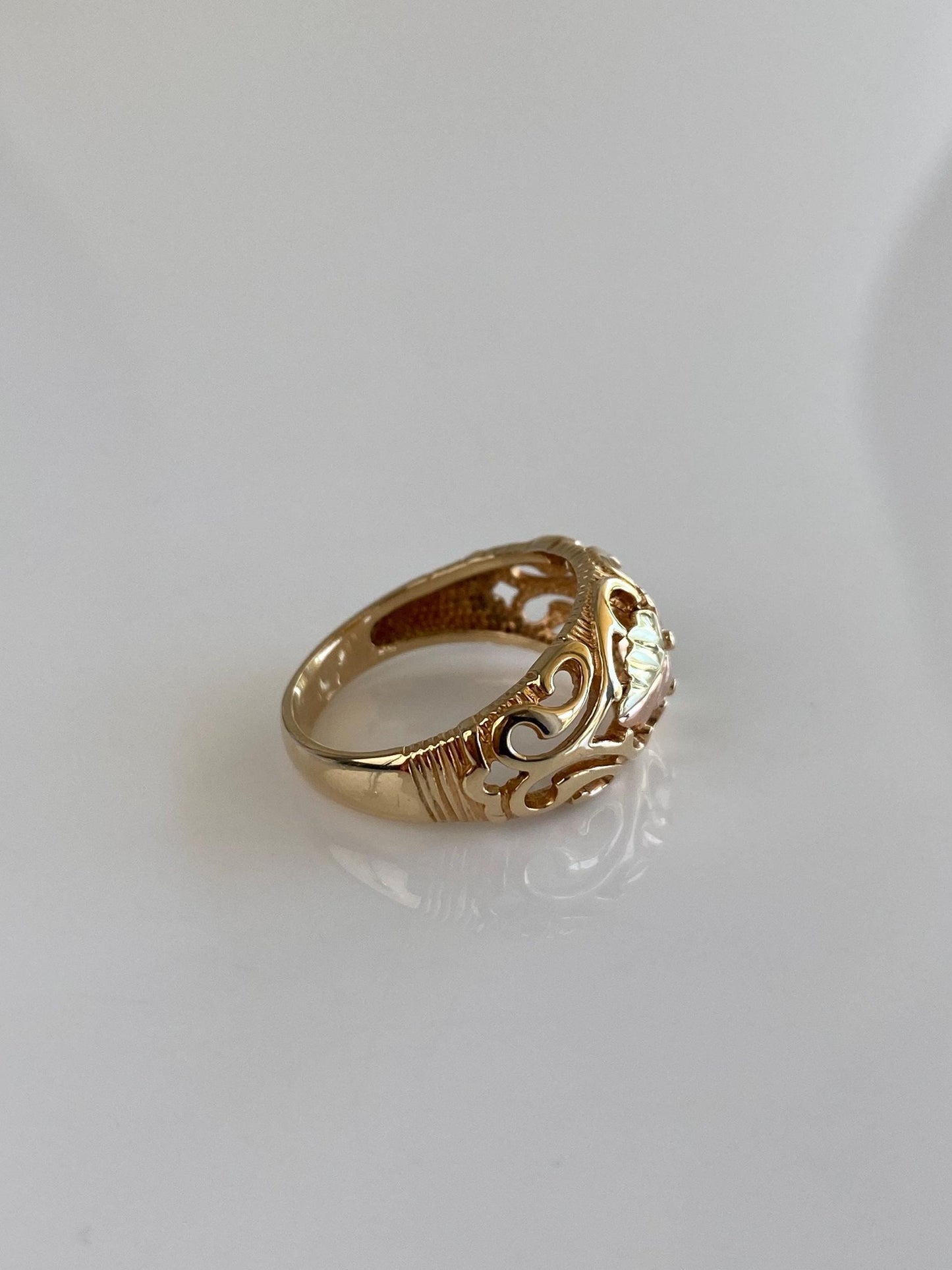 Solid 10k Black Hills Gold Leaf Ring - Size 6.75