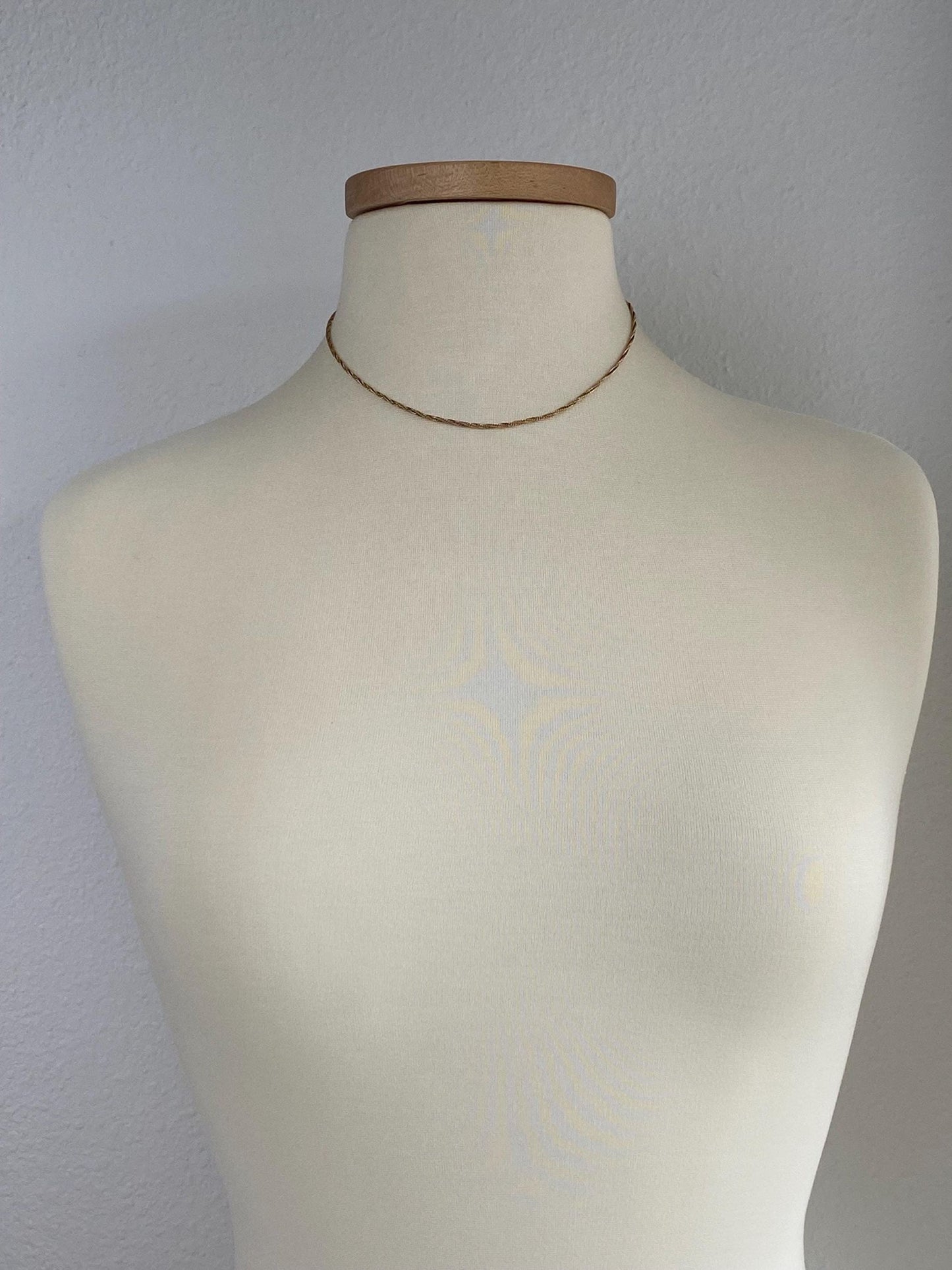 Vintage Solid 14k Yellow Gold Twisted Wheat Chain Necklace - 16.5 inches