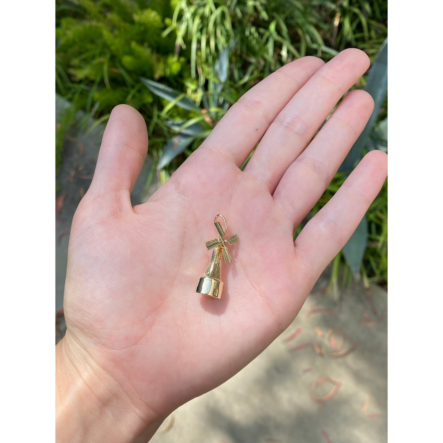 Vintage 14k Yellow Gold Articulated Windmill Charm