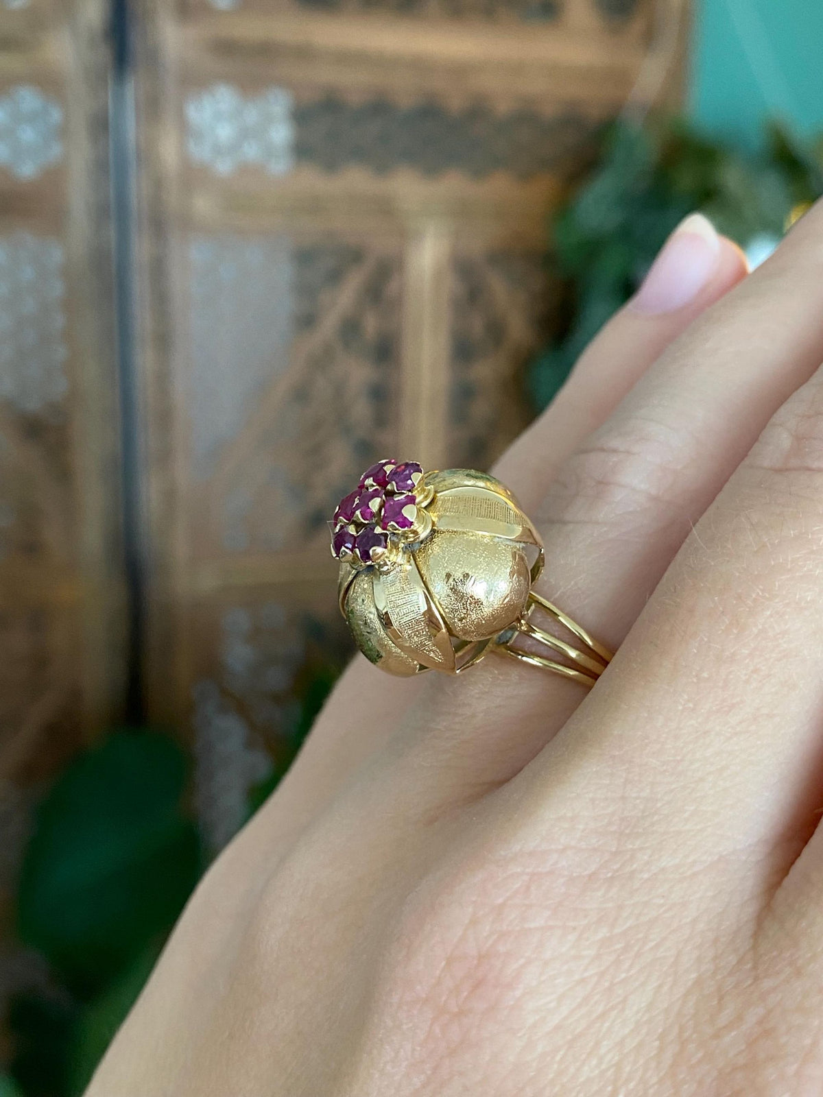 Vintage Solid 18k Yellow Gold Pink Sapphire Cluster Flower Ring - Size 5.75