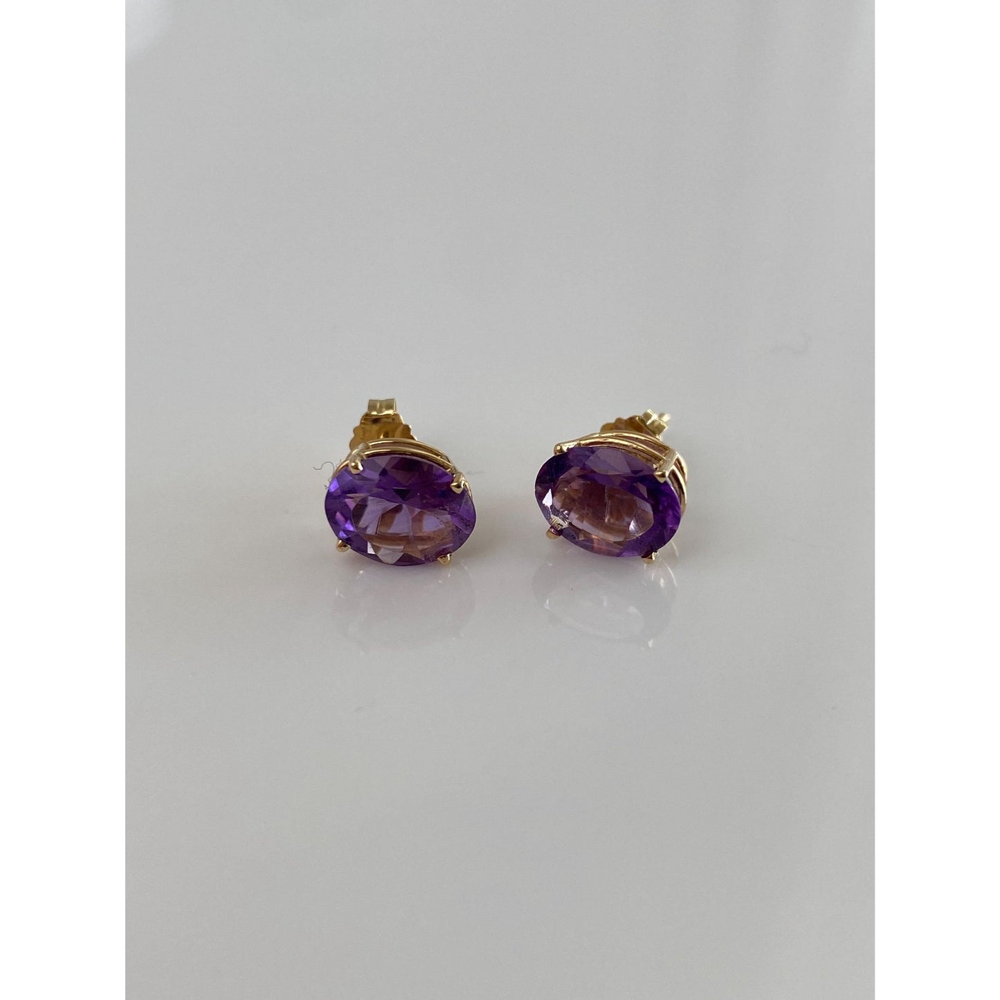 Vintage Solid 14k Yellow Gold Amethyst Stud Earrings