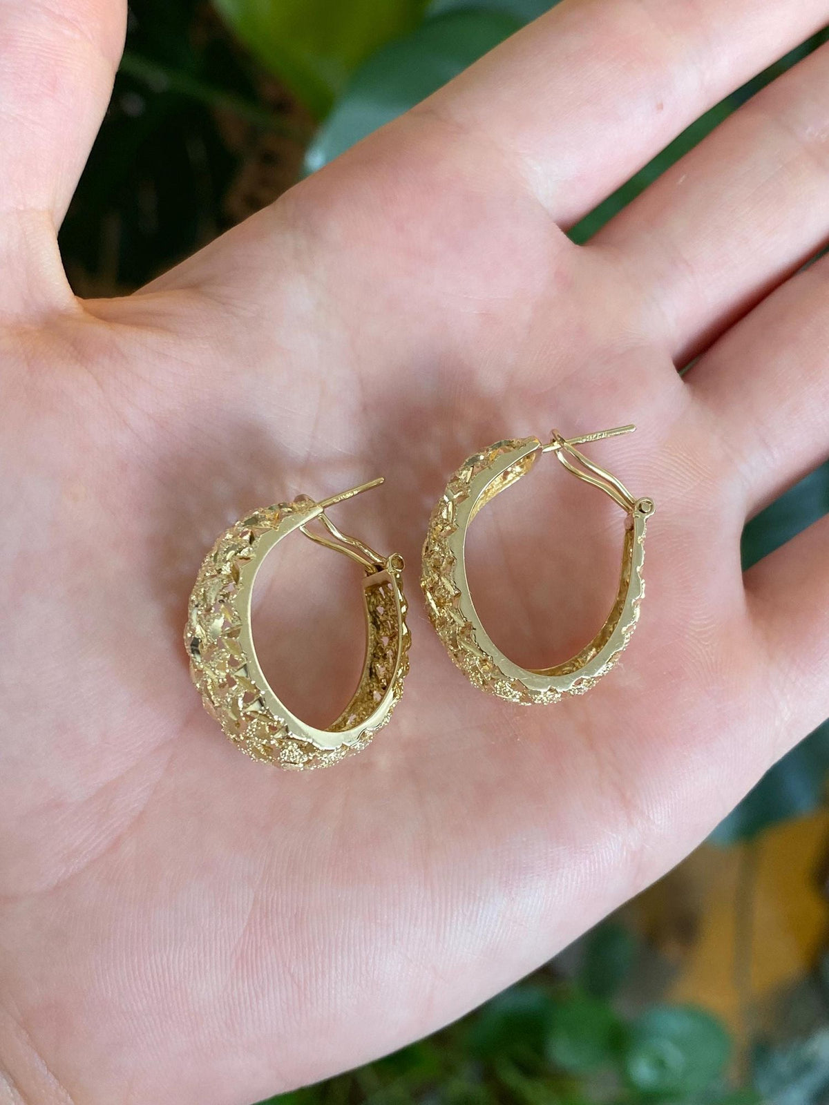 Vintage Solid 14k Yellow Gold Chunky Diamond Cut Open Work Drop Earrings