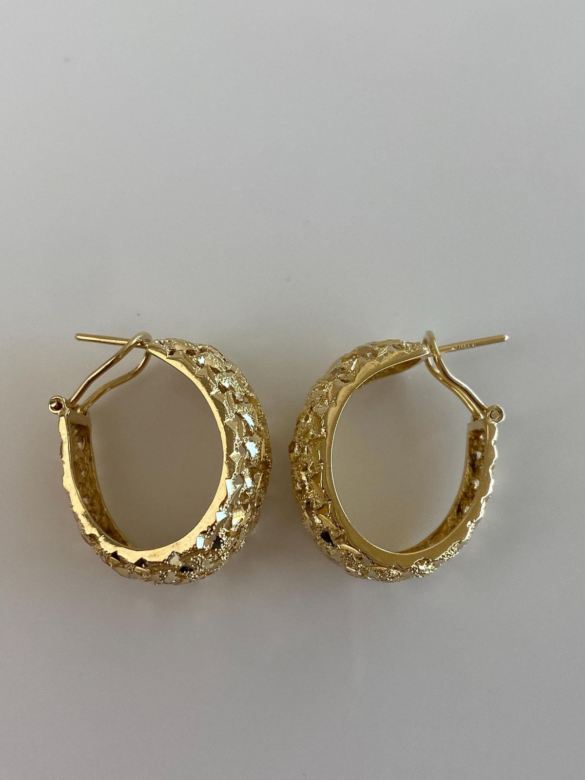 Vintage Solid 14k Yellow Gold Chunky Diamond Cut Open Work Drop Earrings