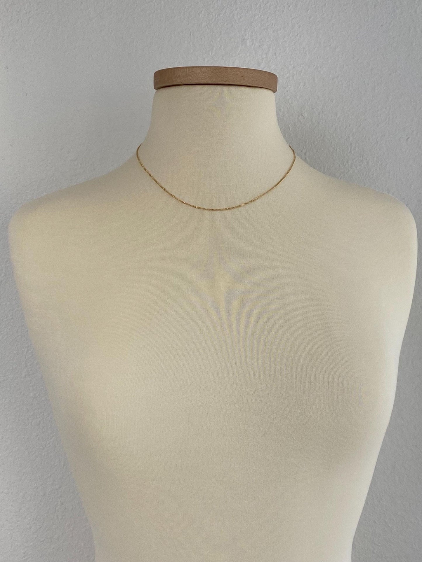 Vintage Solid 18k Yellow Gold Tight Curb Chain Necklace - 18 inches