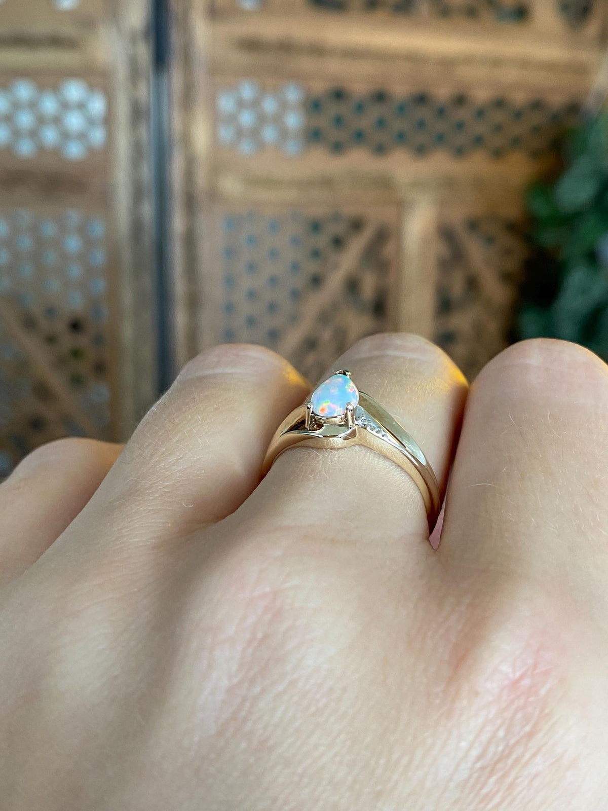 Vintage Solid 10k White & Yellow Gold Opal Teardrop Clear Cubic Zirconia Ring - Size 6.5