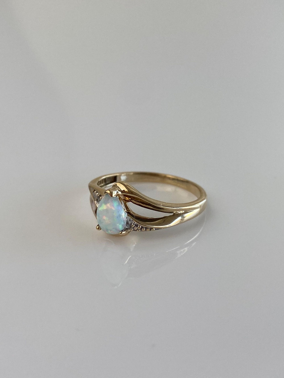 Vintage Solid 10k White & Yellow Gold Opal Teardrop Clear Cubic Zirconia Ring - Size 6.5